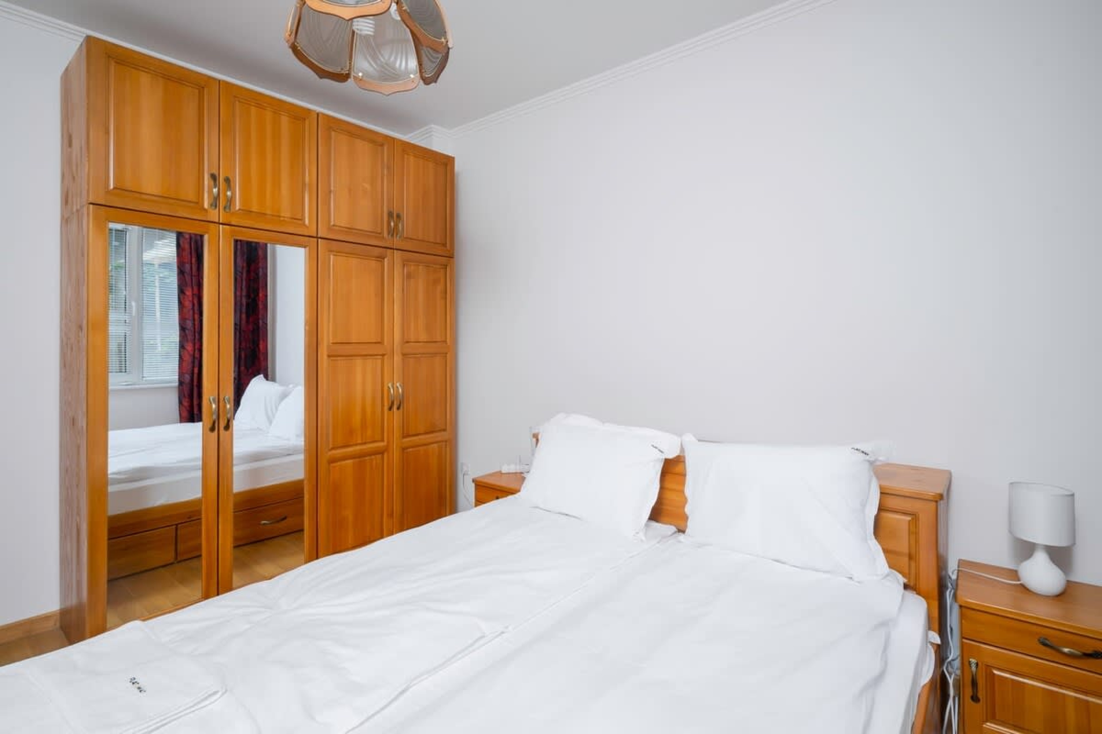 Scoutaround White Logo