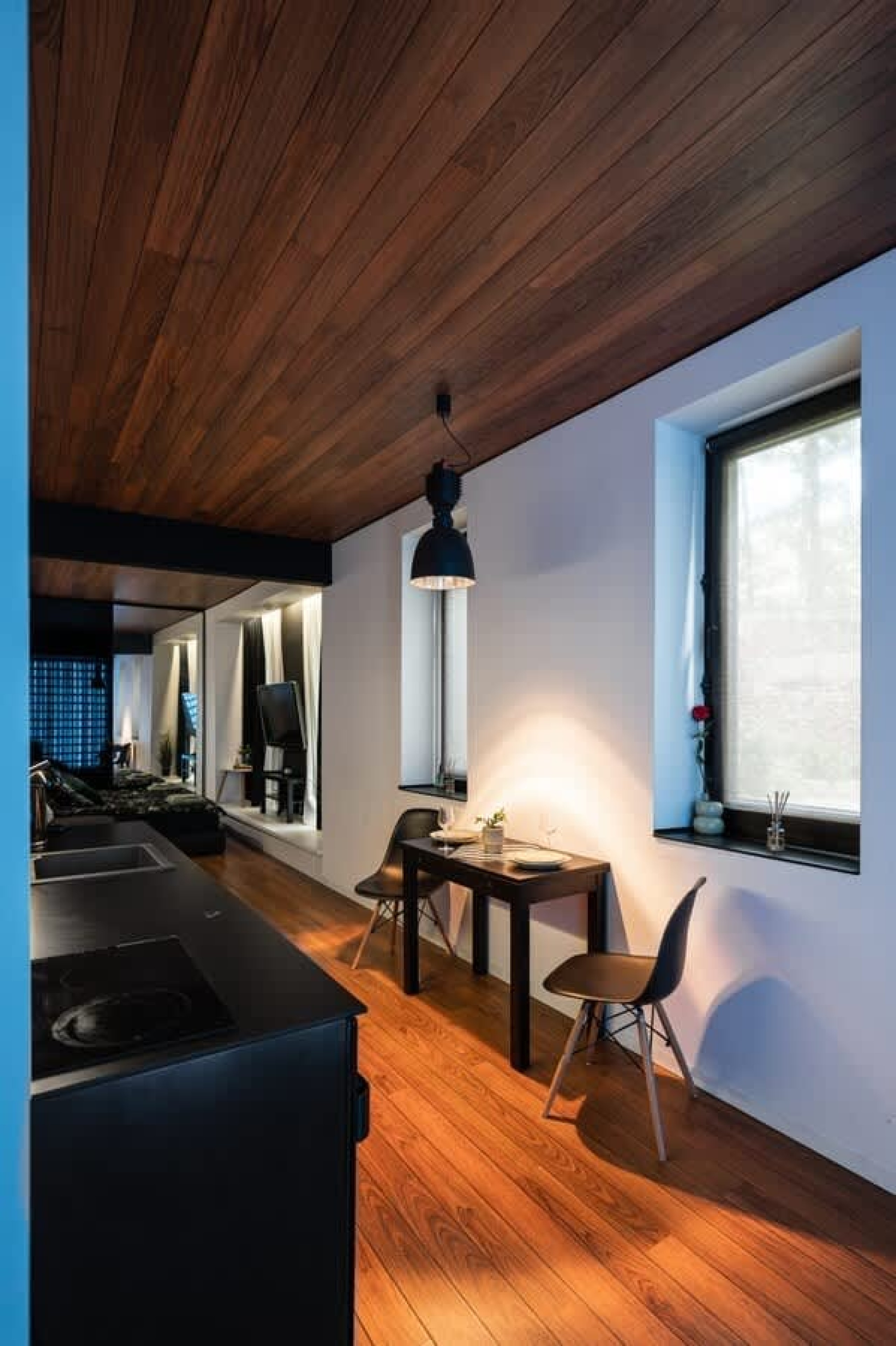 Scoutaround White Logo