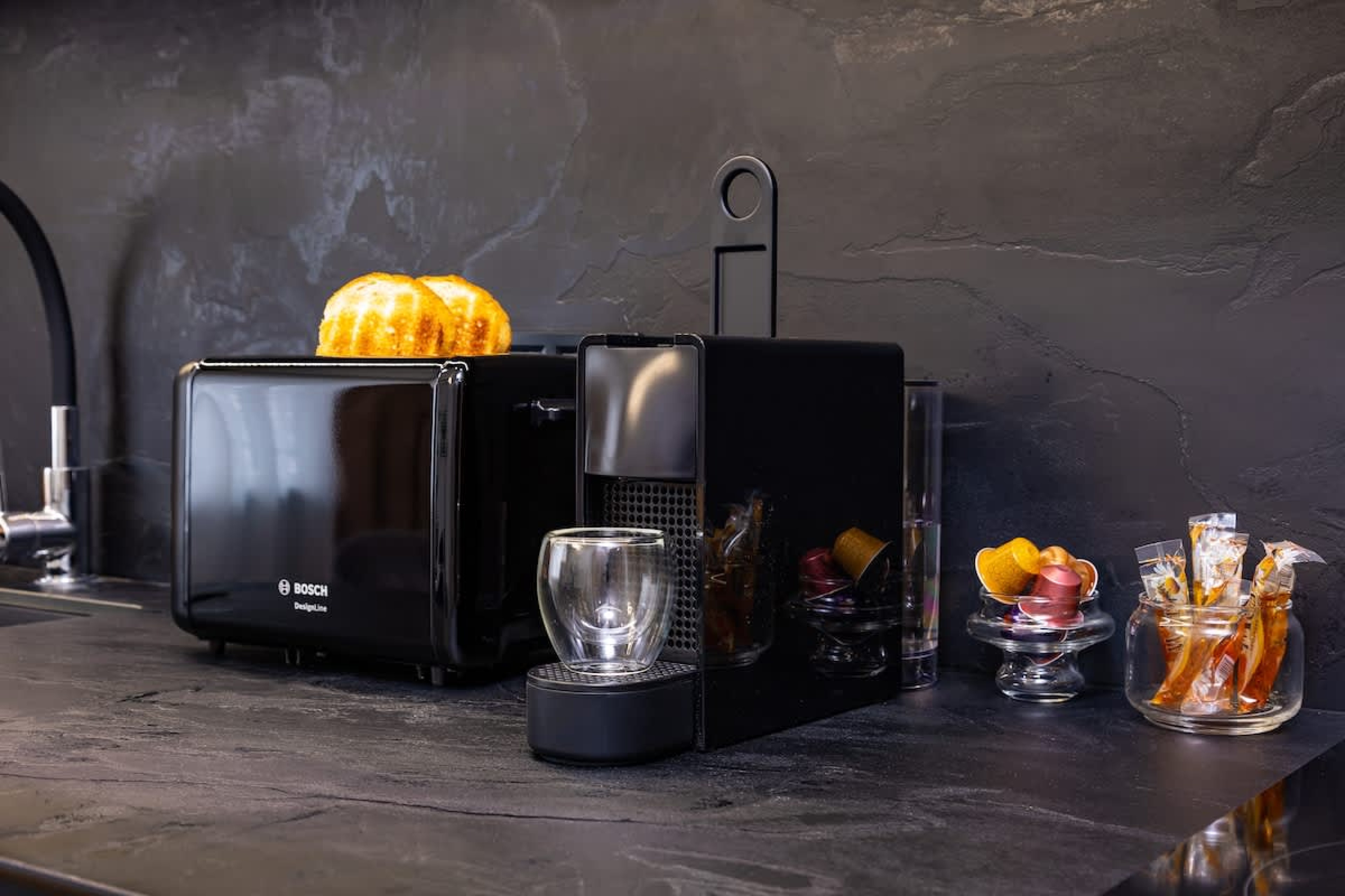 Scoutaround White Logo