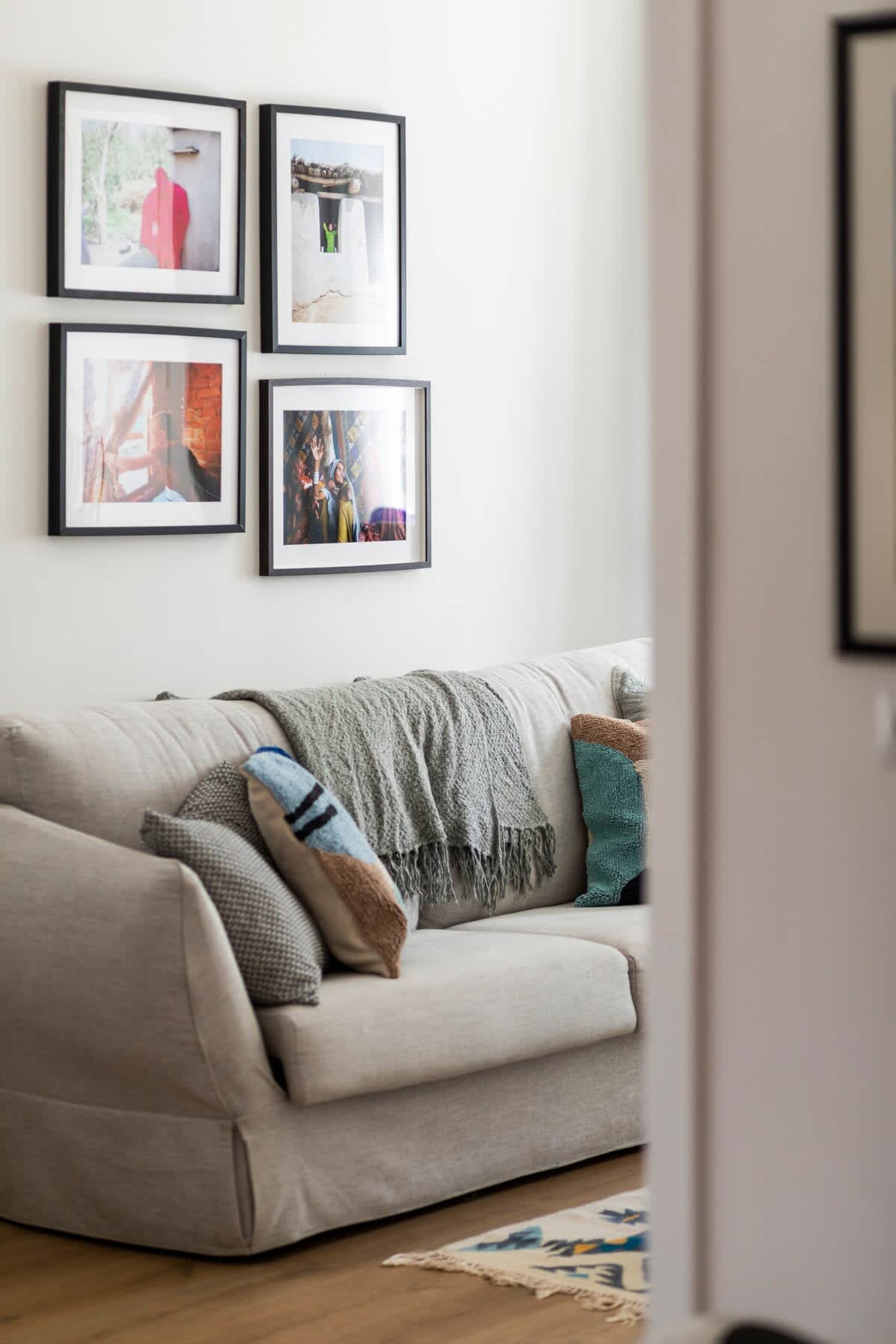 Scoutaround White Logo