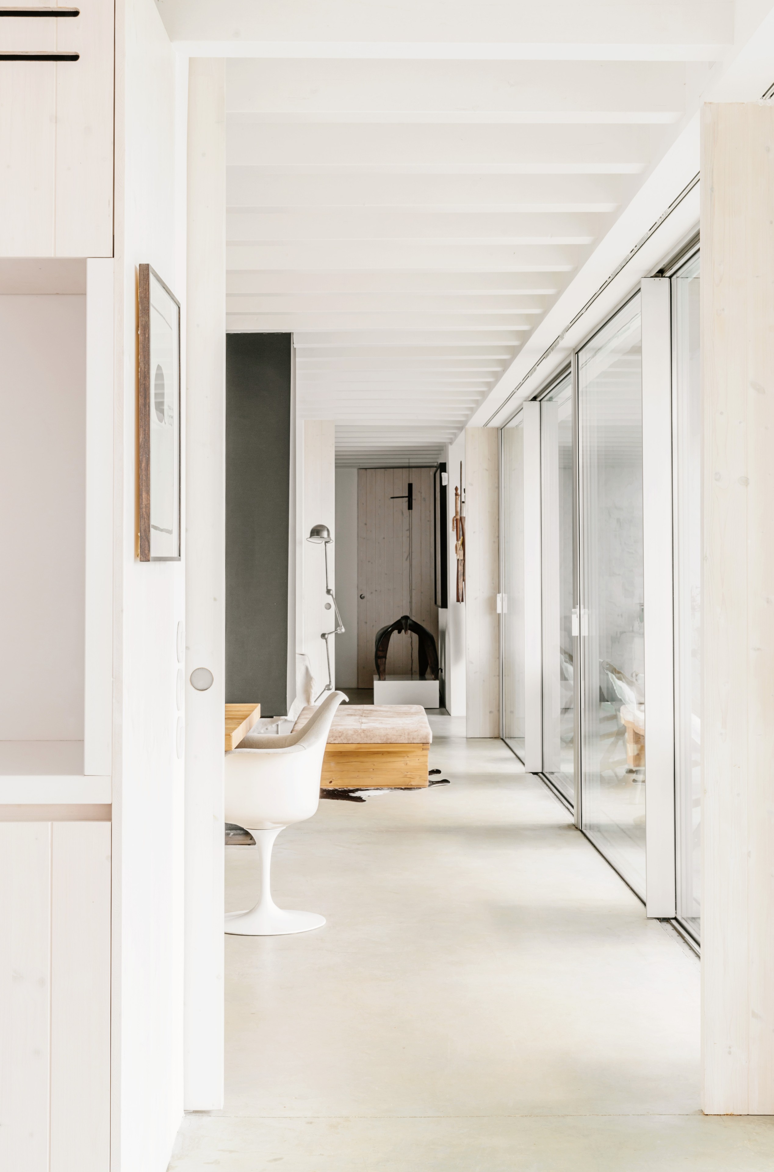 Scoutaround White Logo