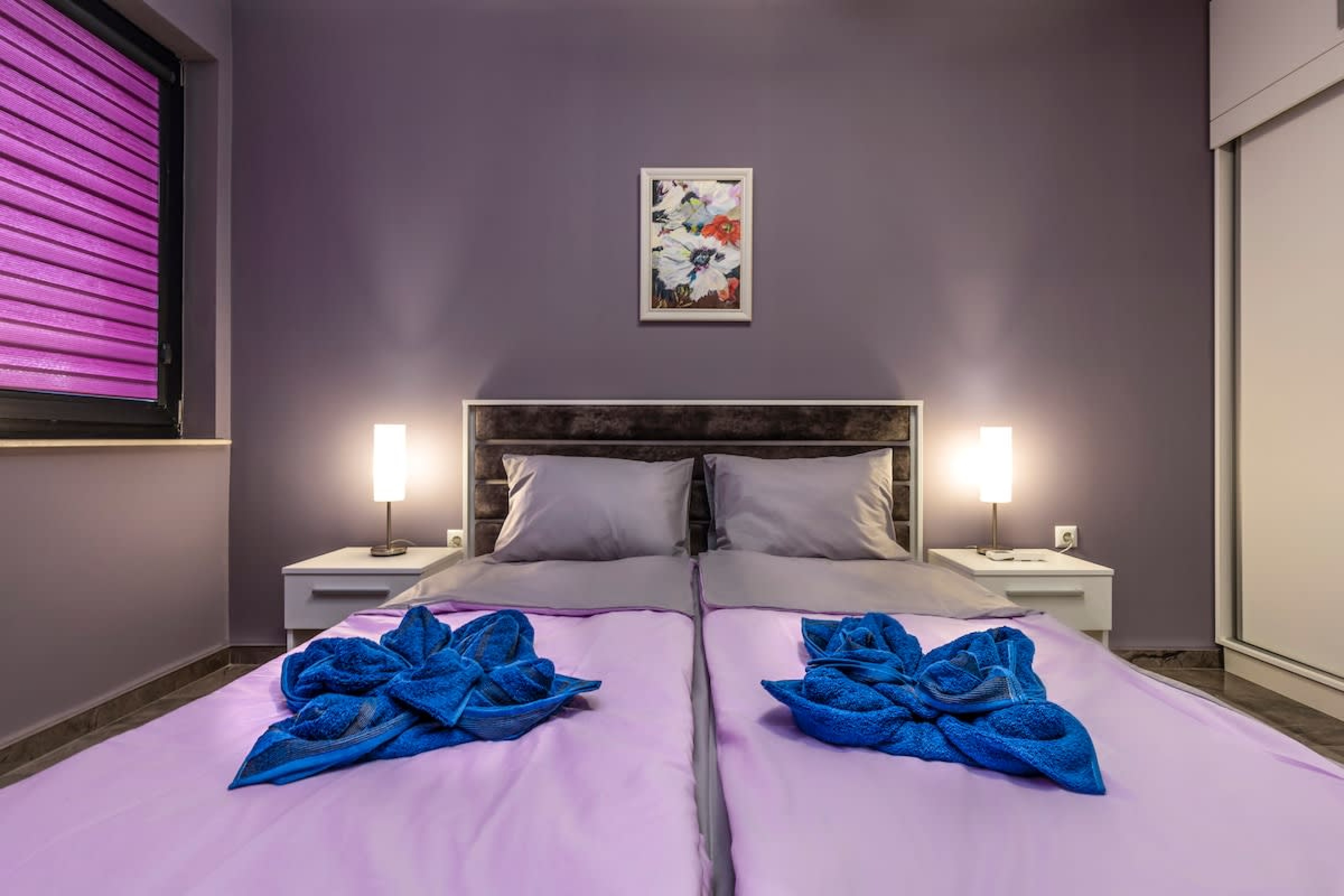 Scoutaround White Logo