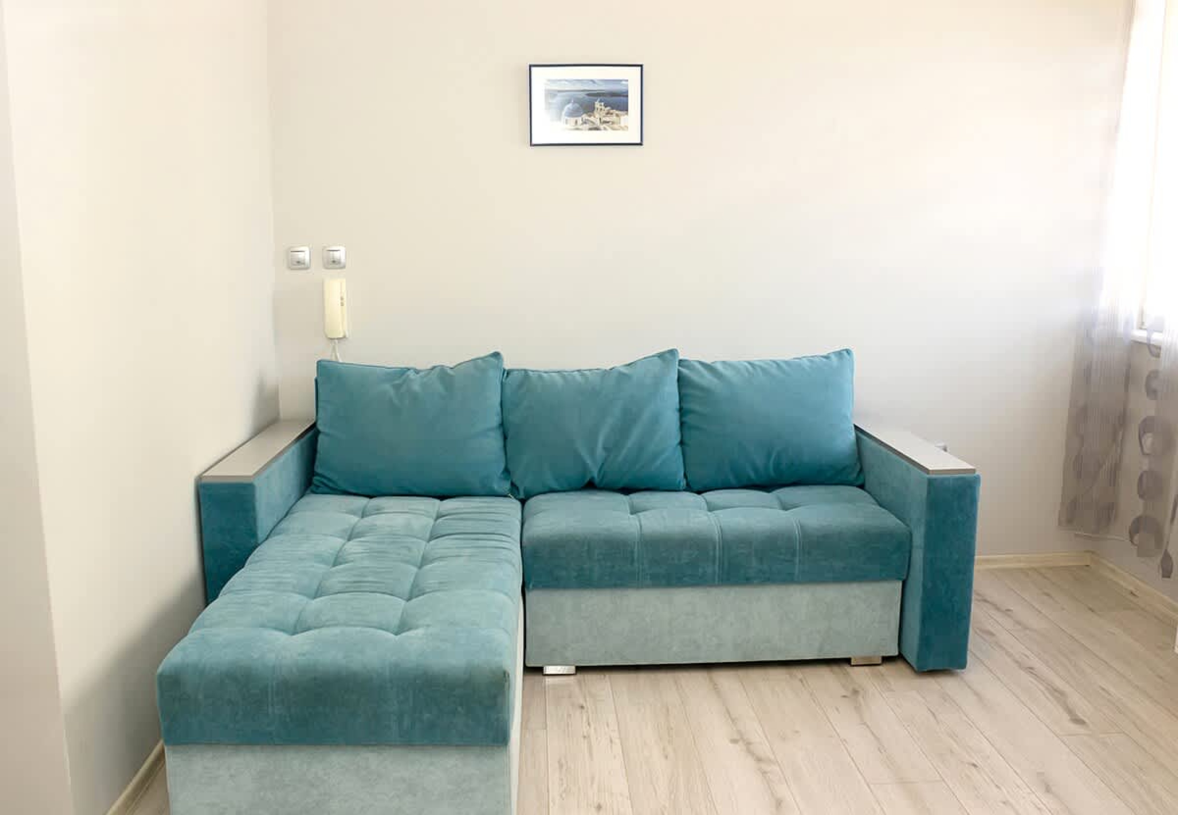 Scoutaround White Logo