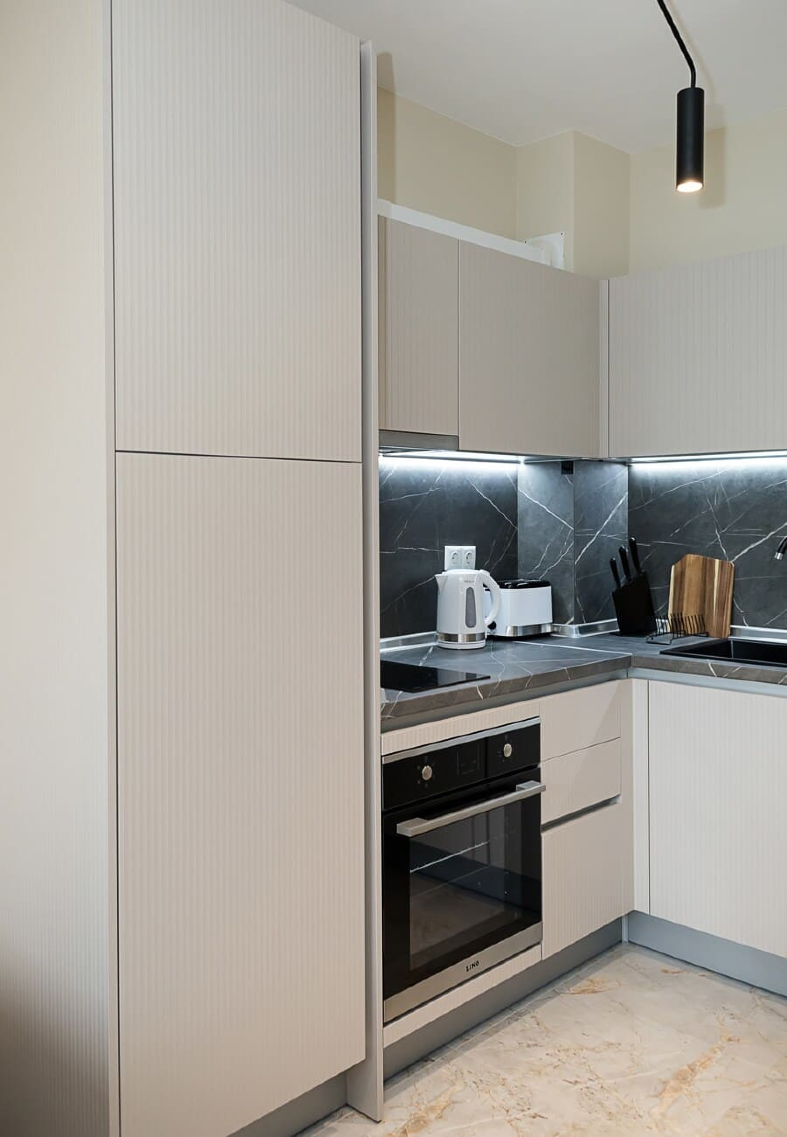 Scoutaround White Logo