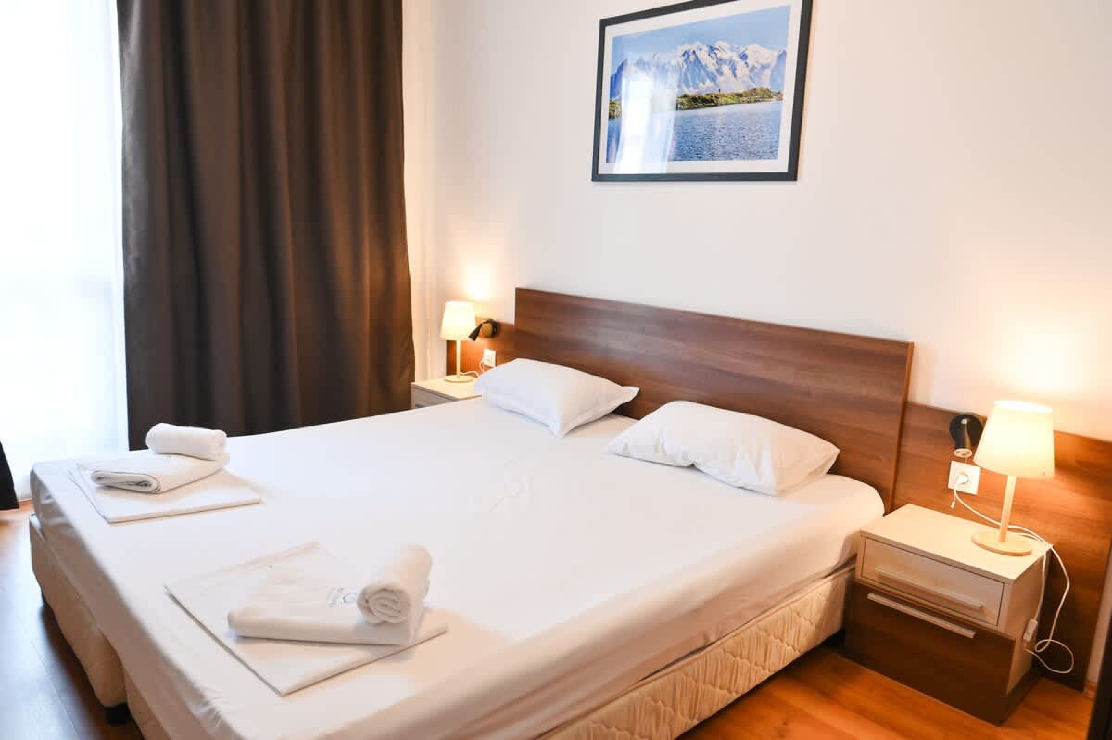 Scoutaround White Logo