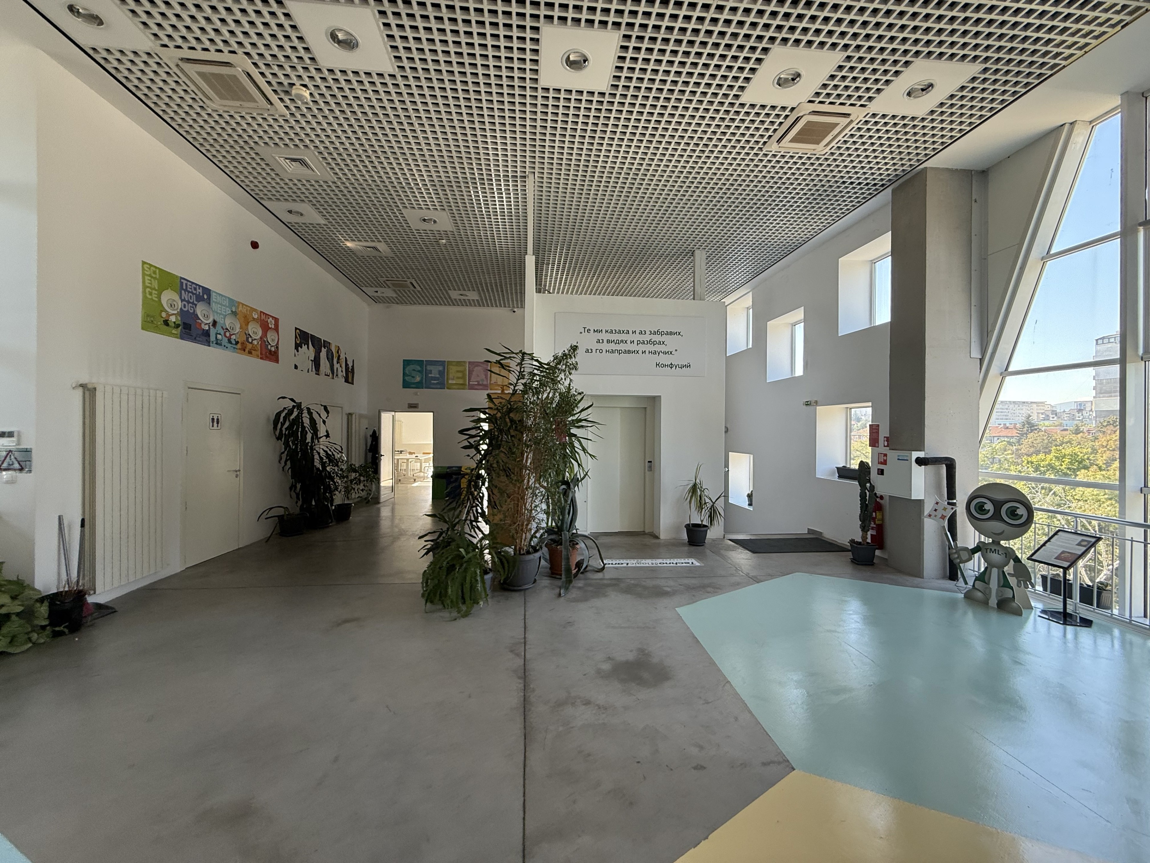 Scoutaround White Logo