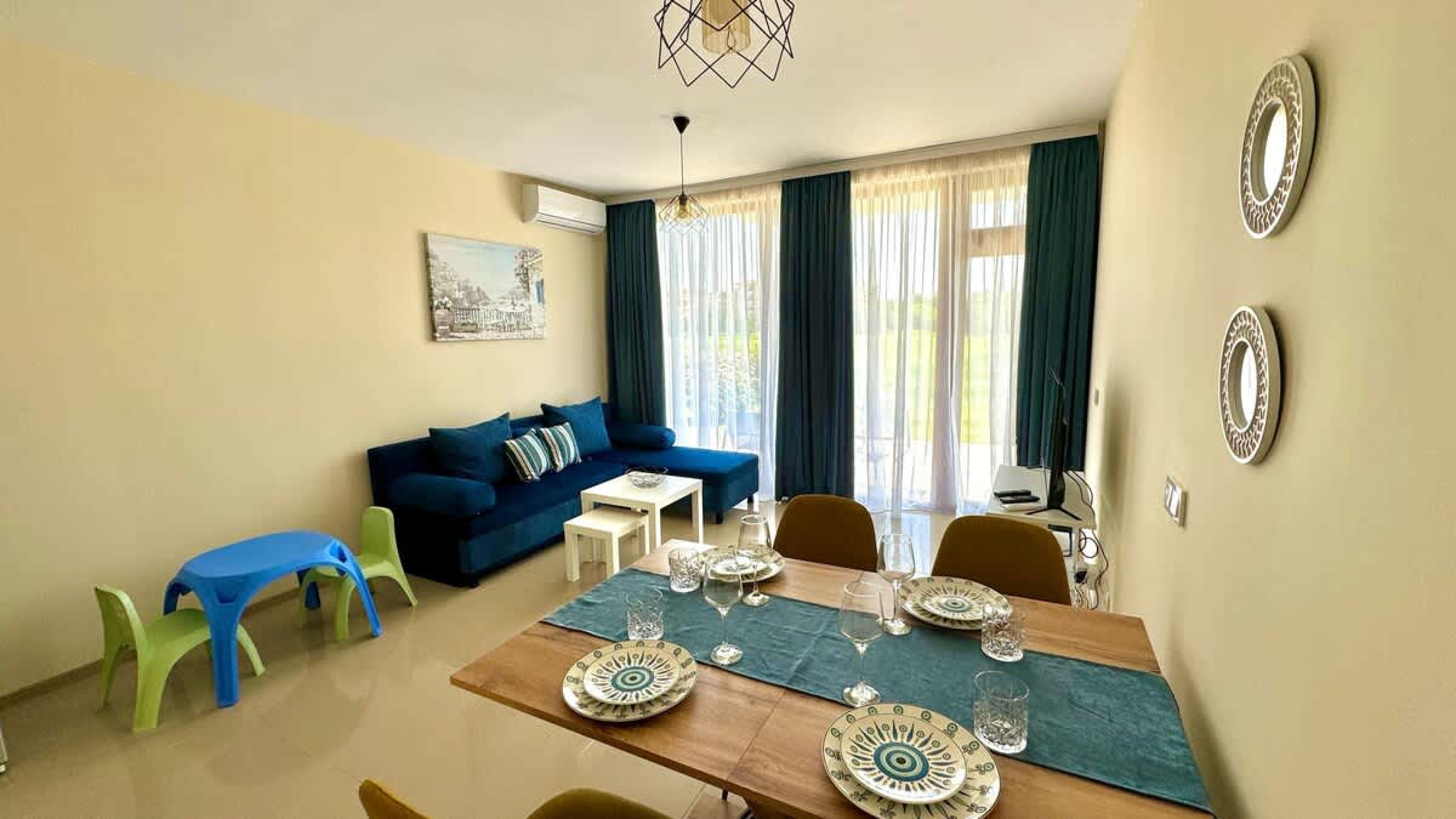 Scoutaround White Logo