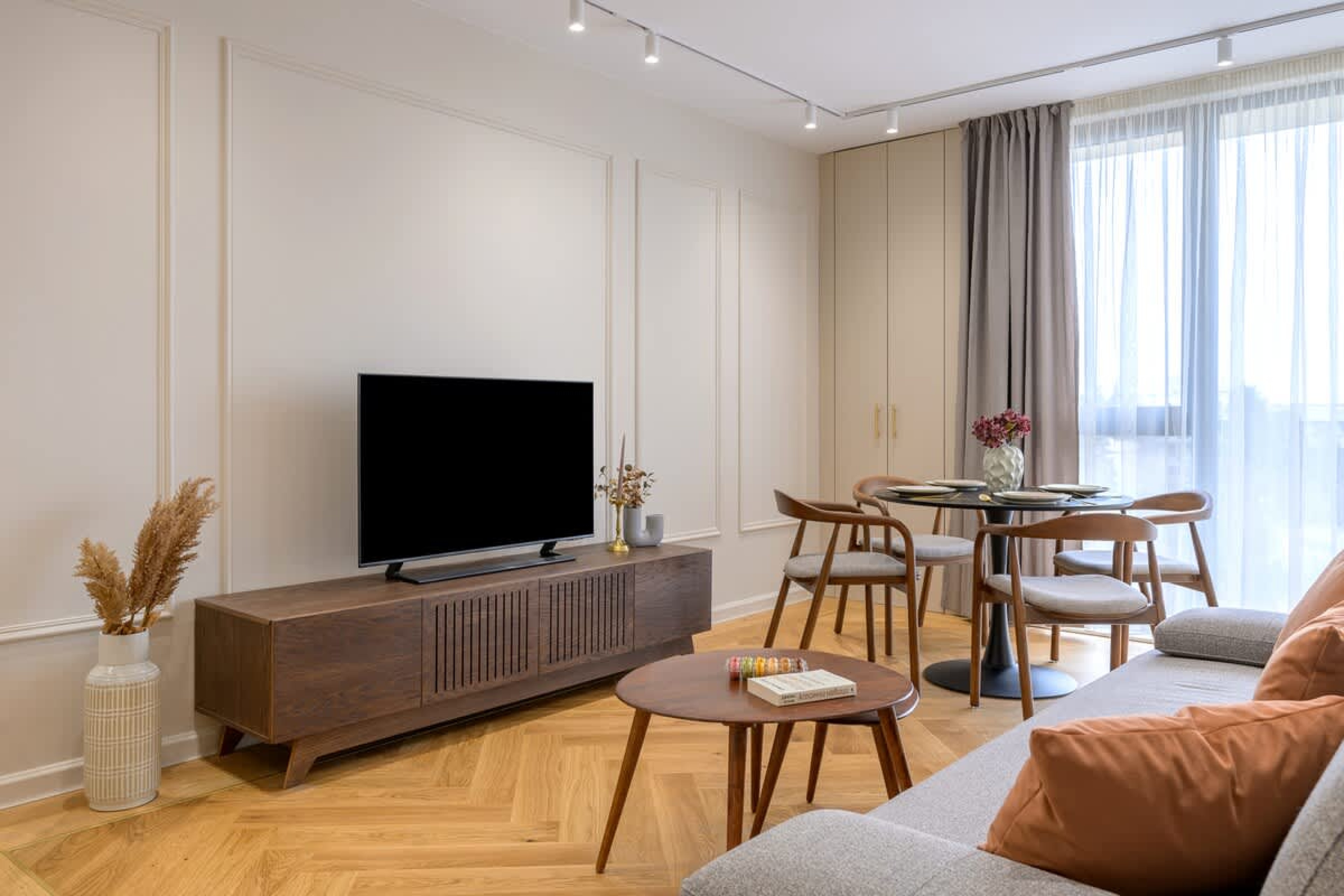 Scoutaround White Logo