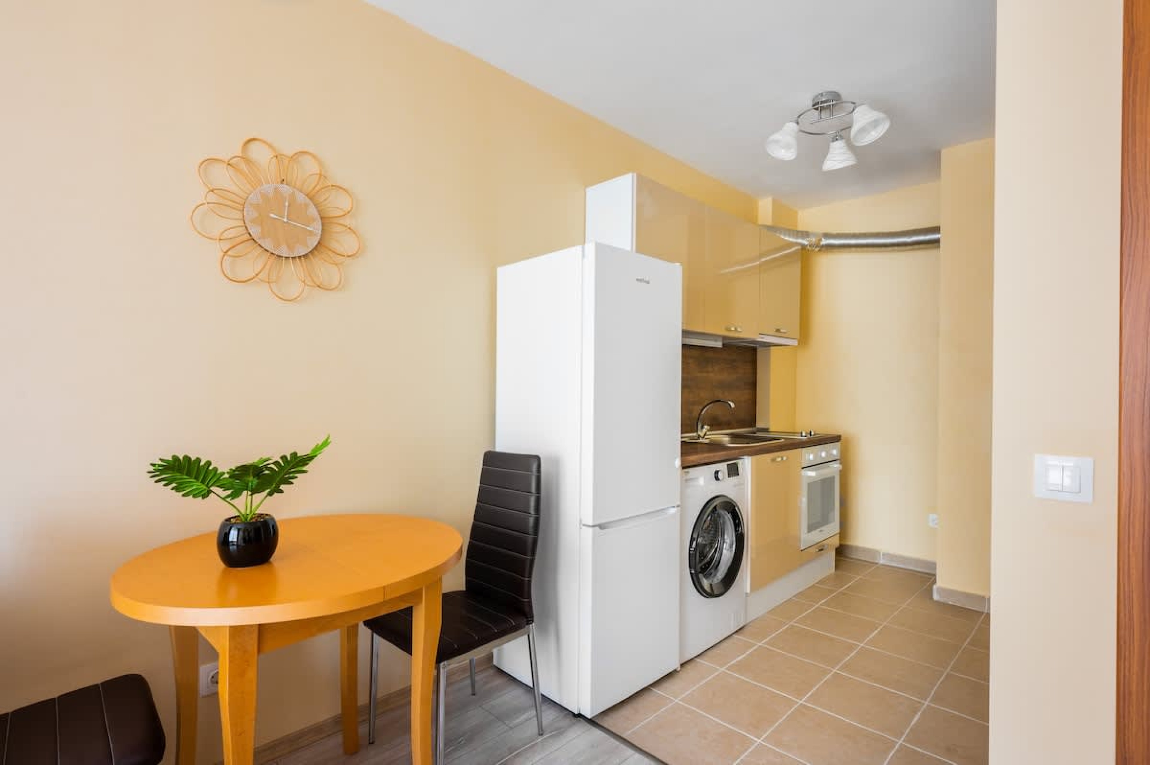 Scoutaround White Logo