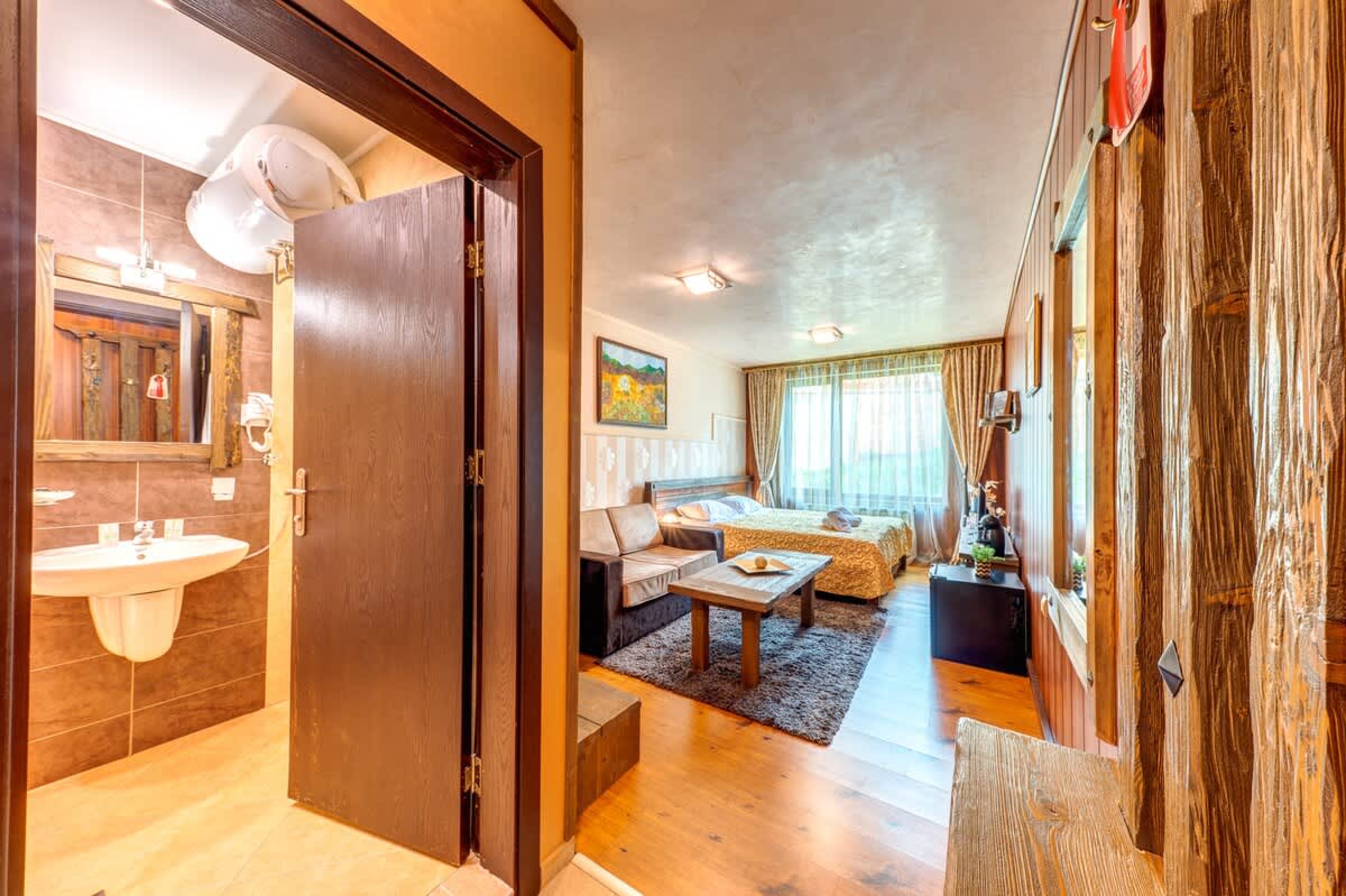 Scoutaround White Logo