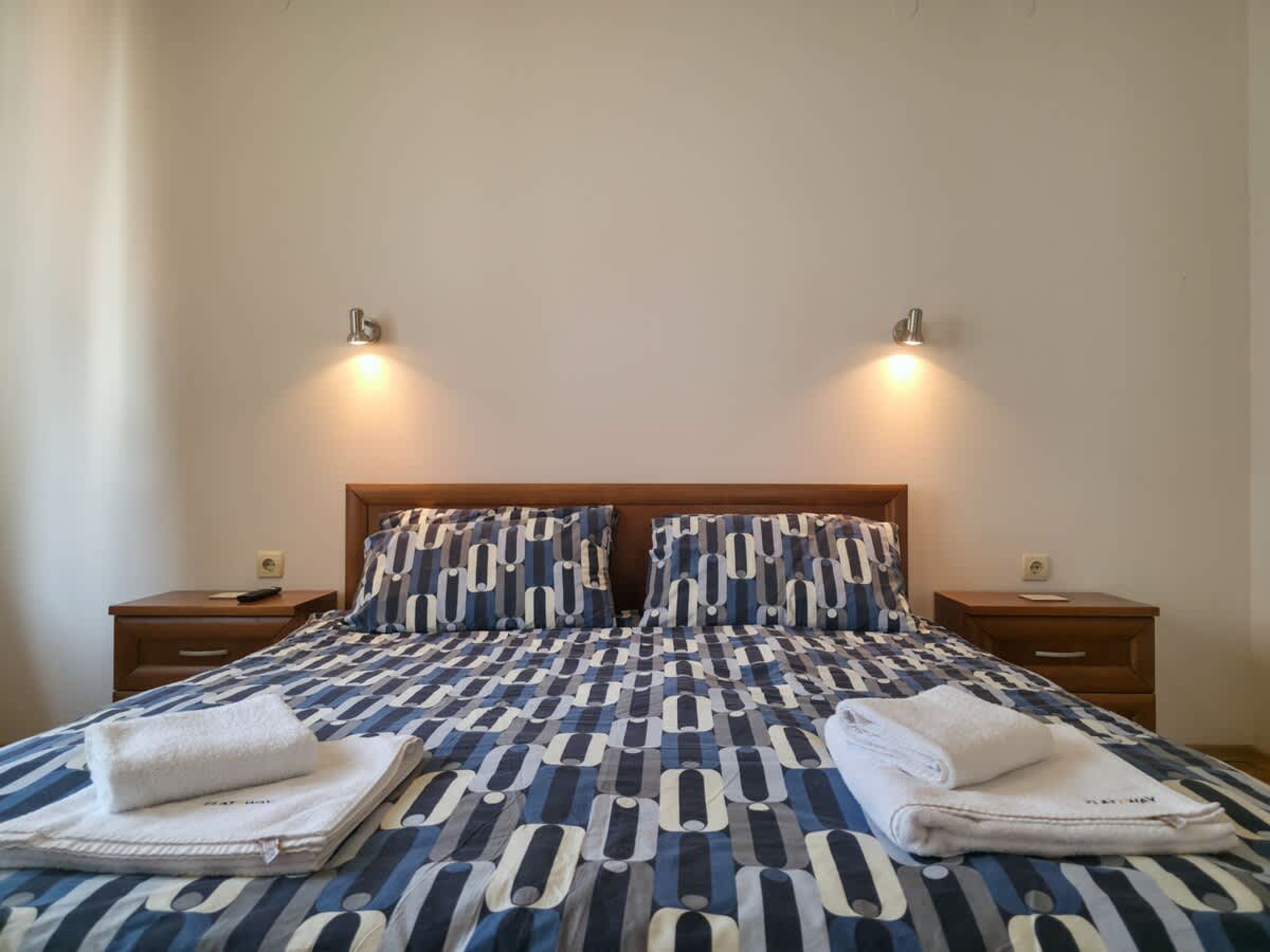 Scoutaround White Logo