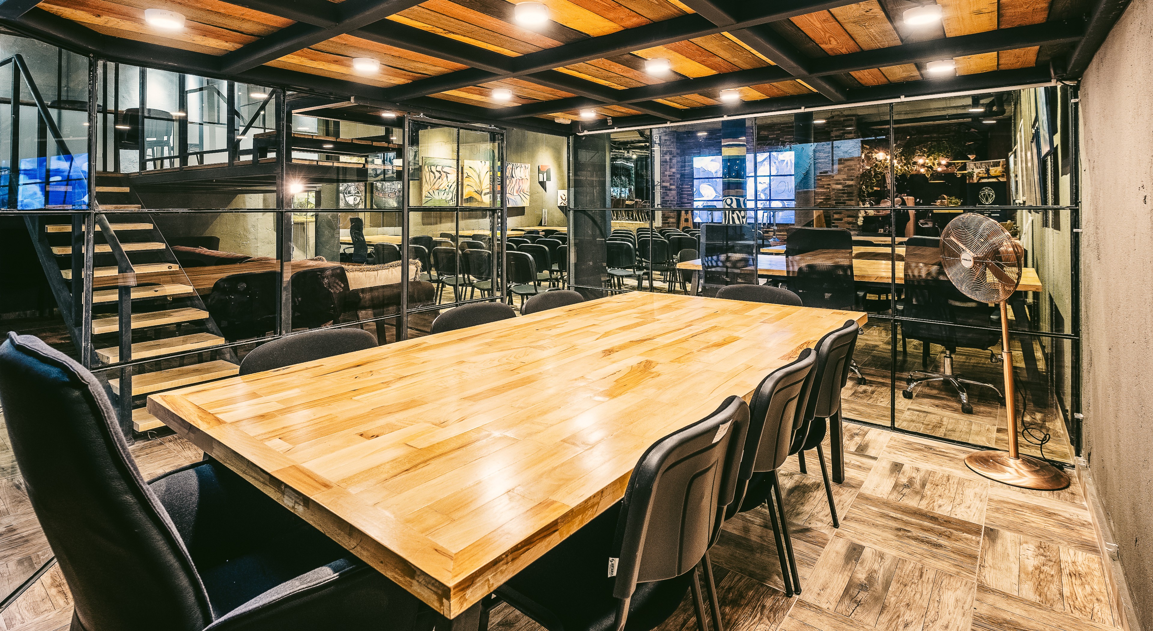 Scoutaround White Logo