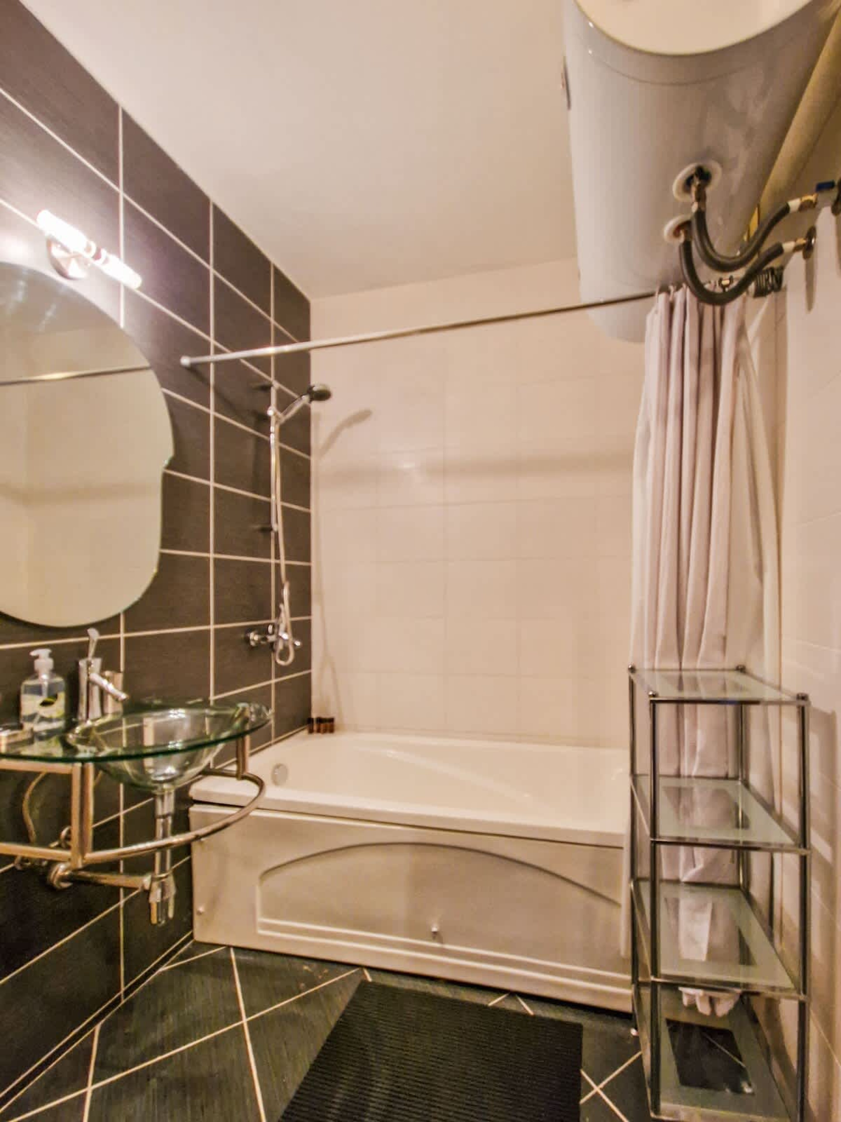 Scoutaround White Logo