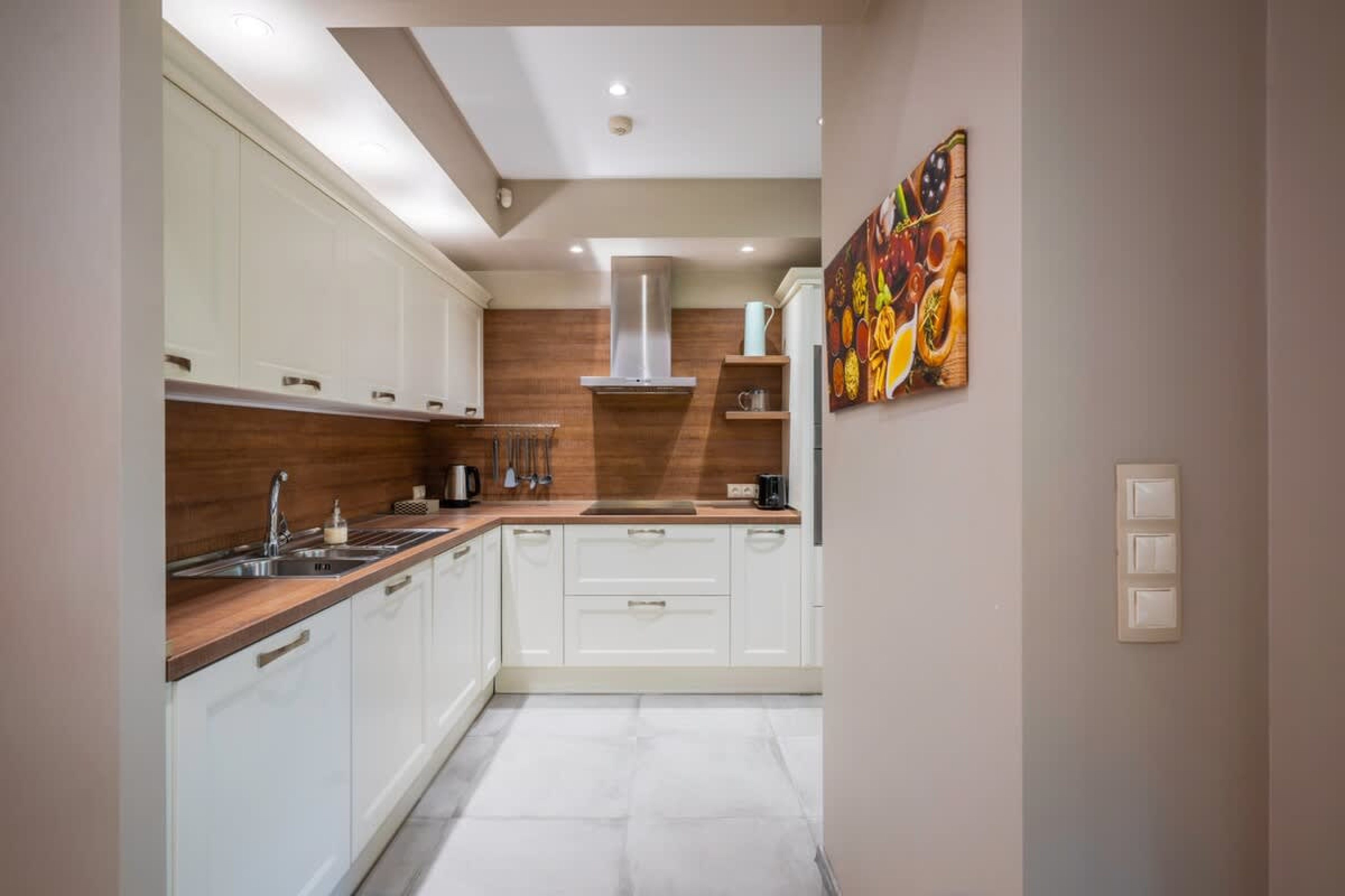 Scoutaround White Logo