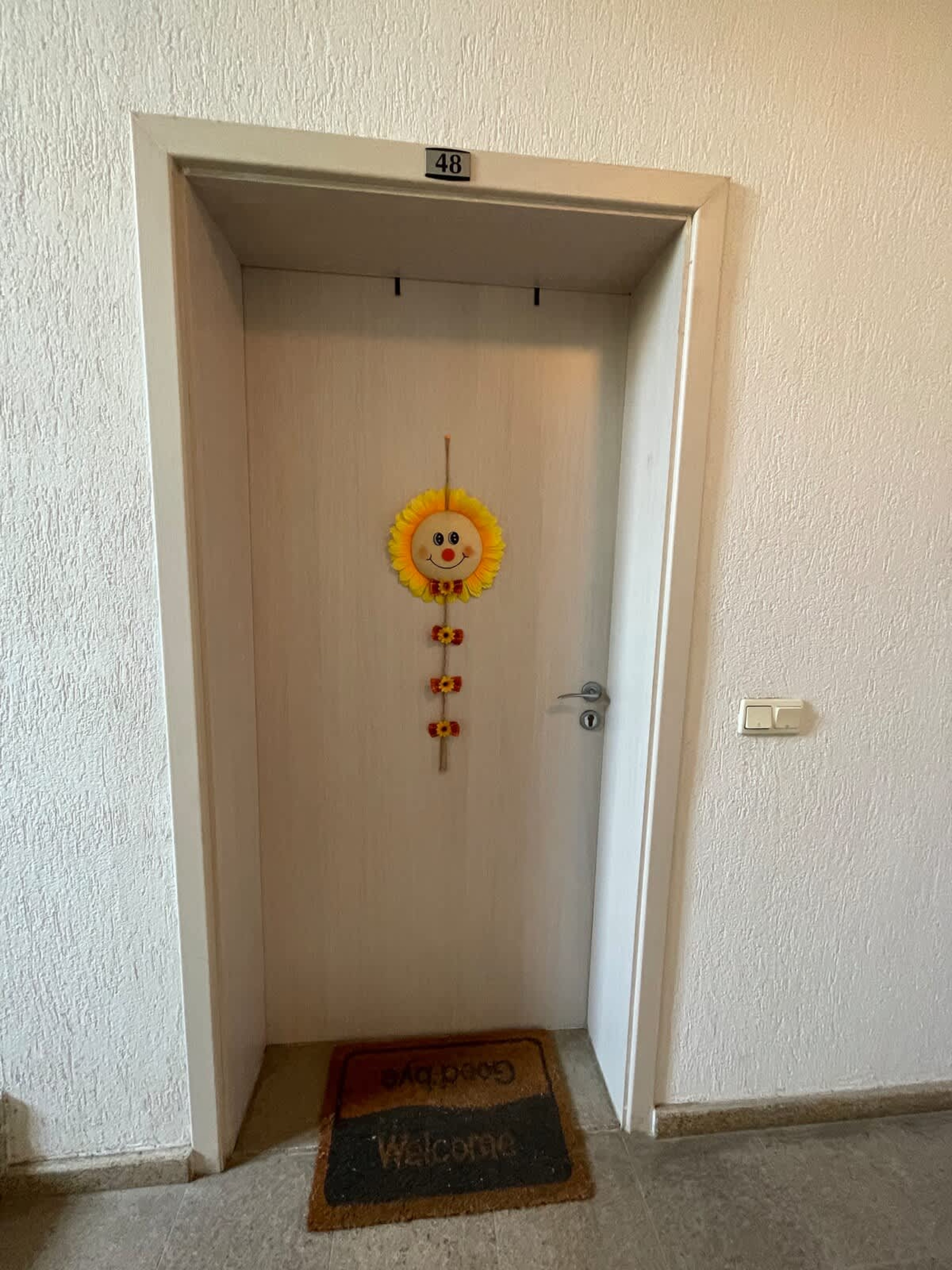 Scoutaround White Logo