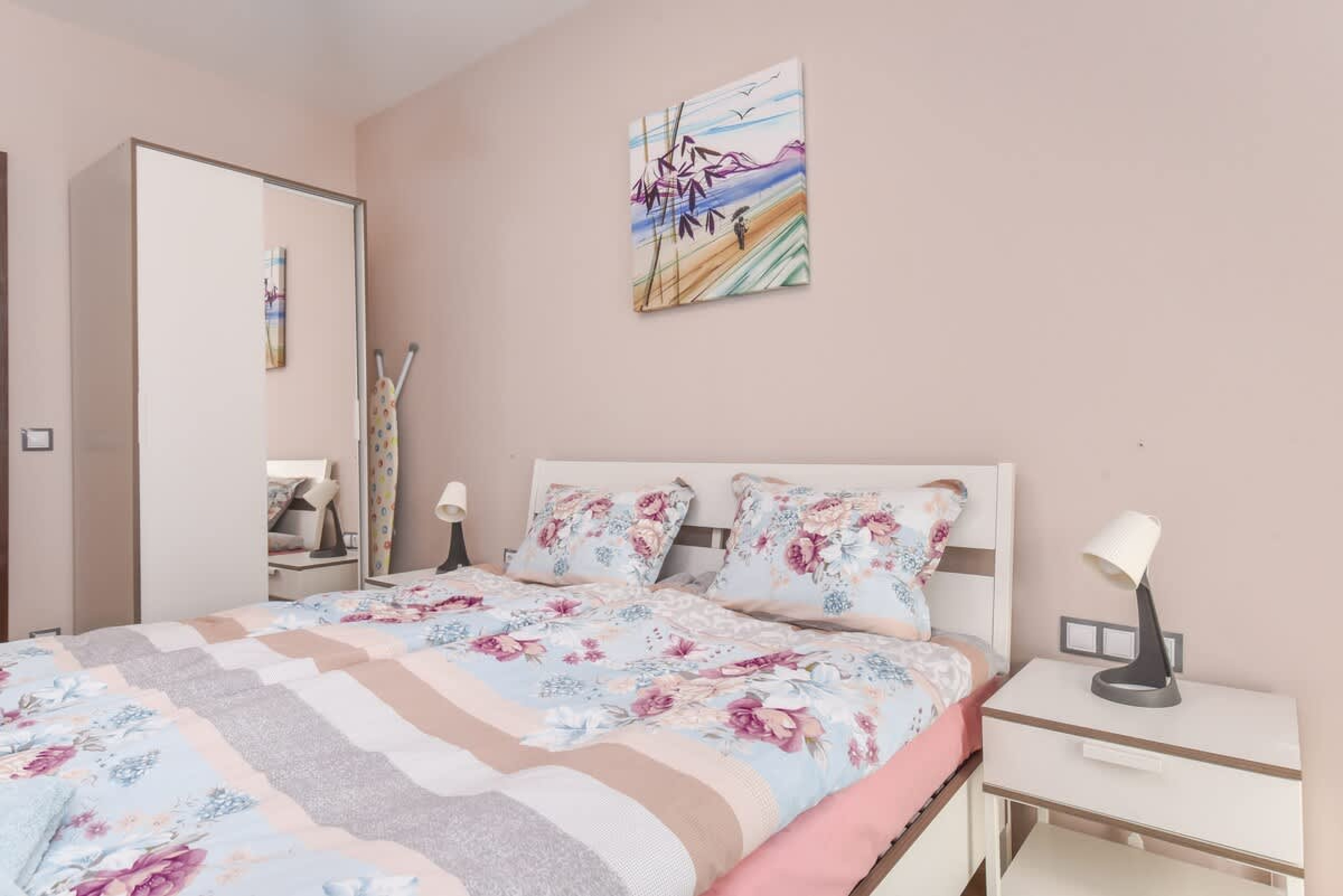 Scoutaround White Logo