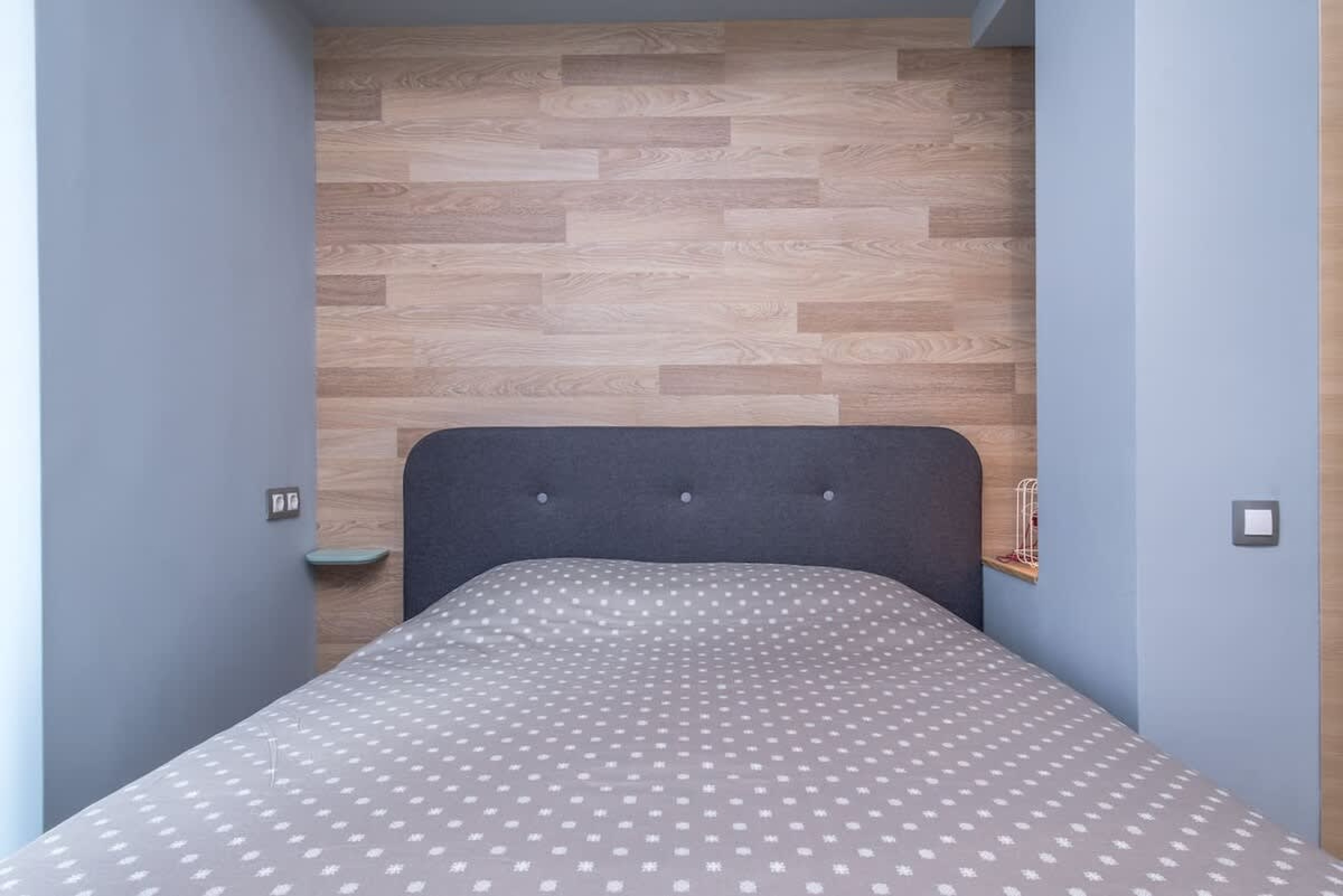 Scoutaround White Logo