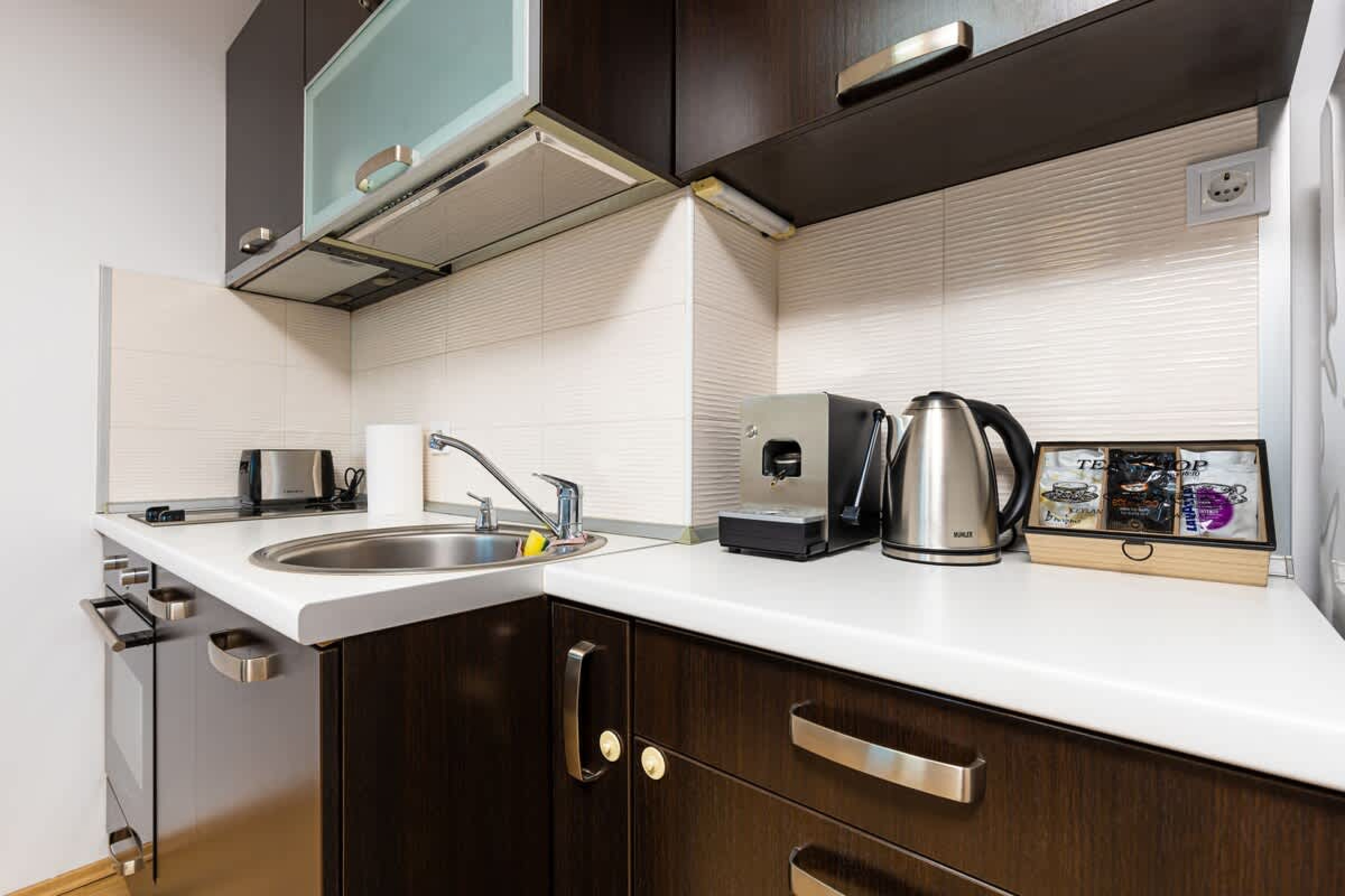 Scoutaround White Logo