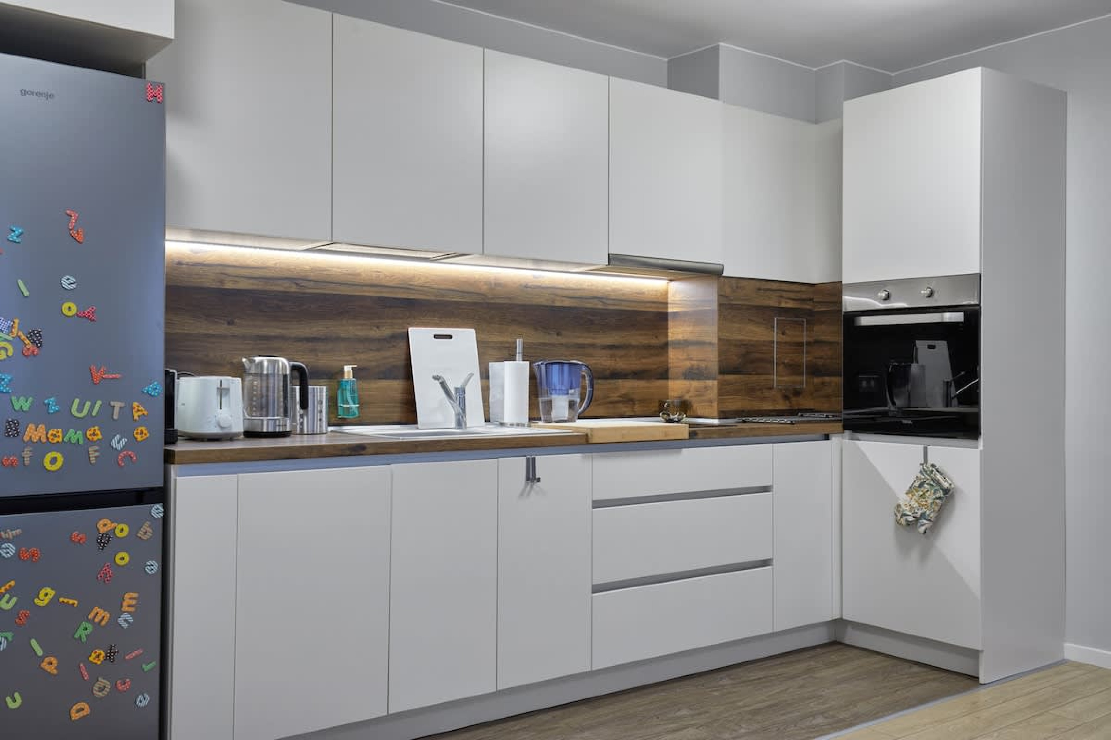 Scoutaround White Logo