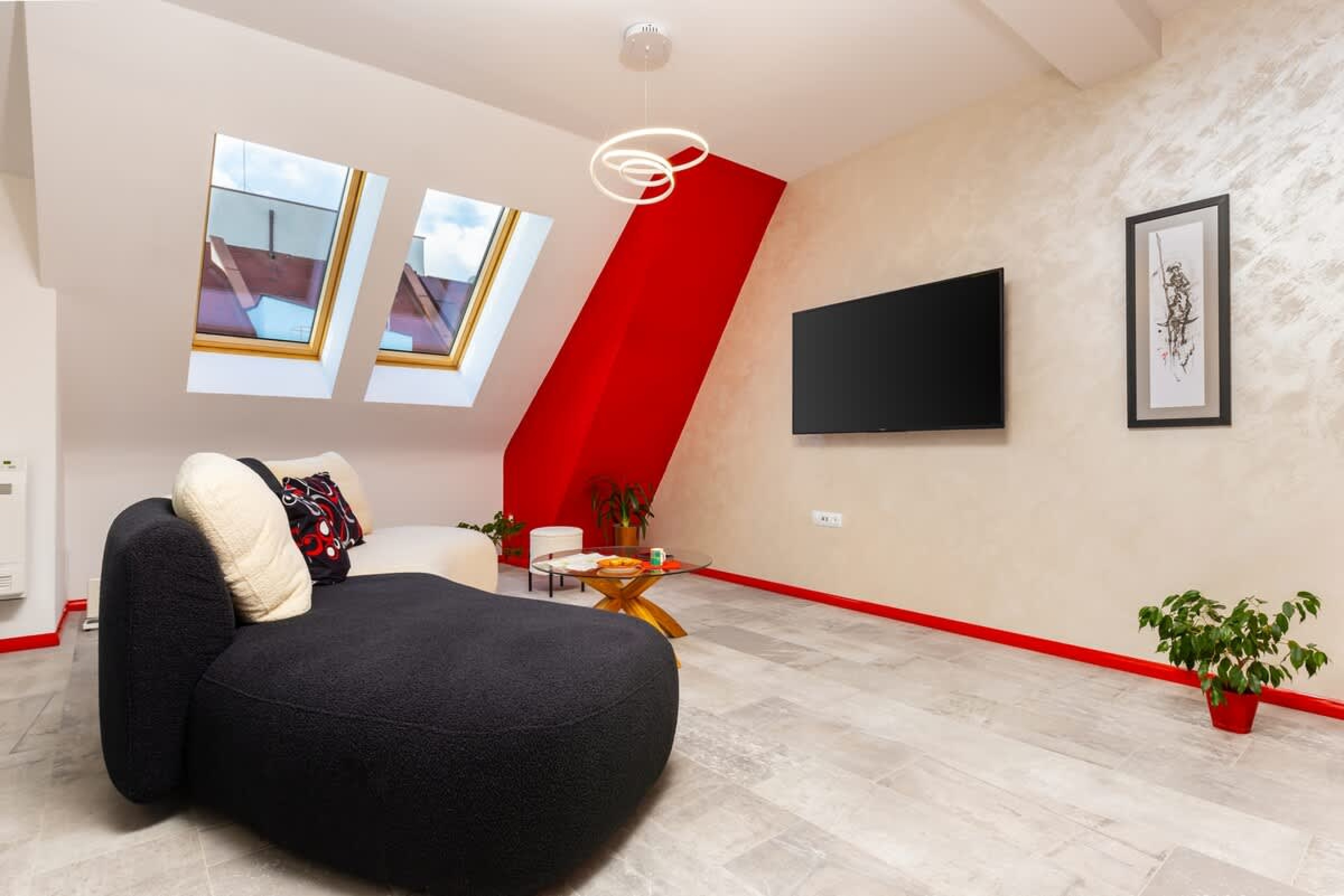 Scoutaround White Logo