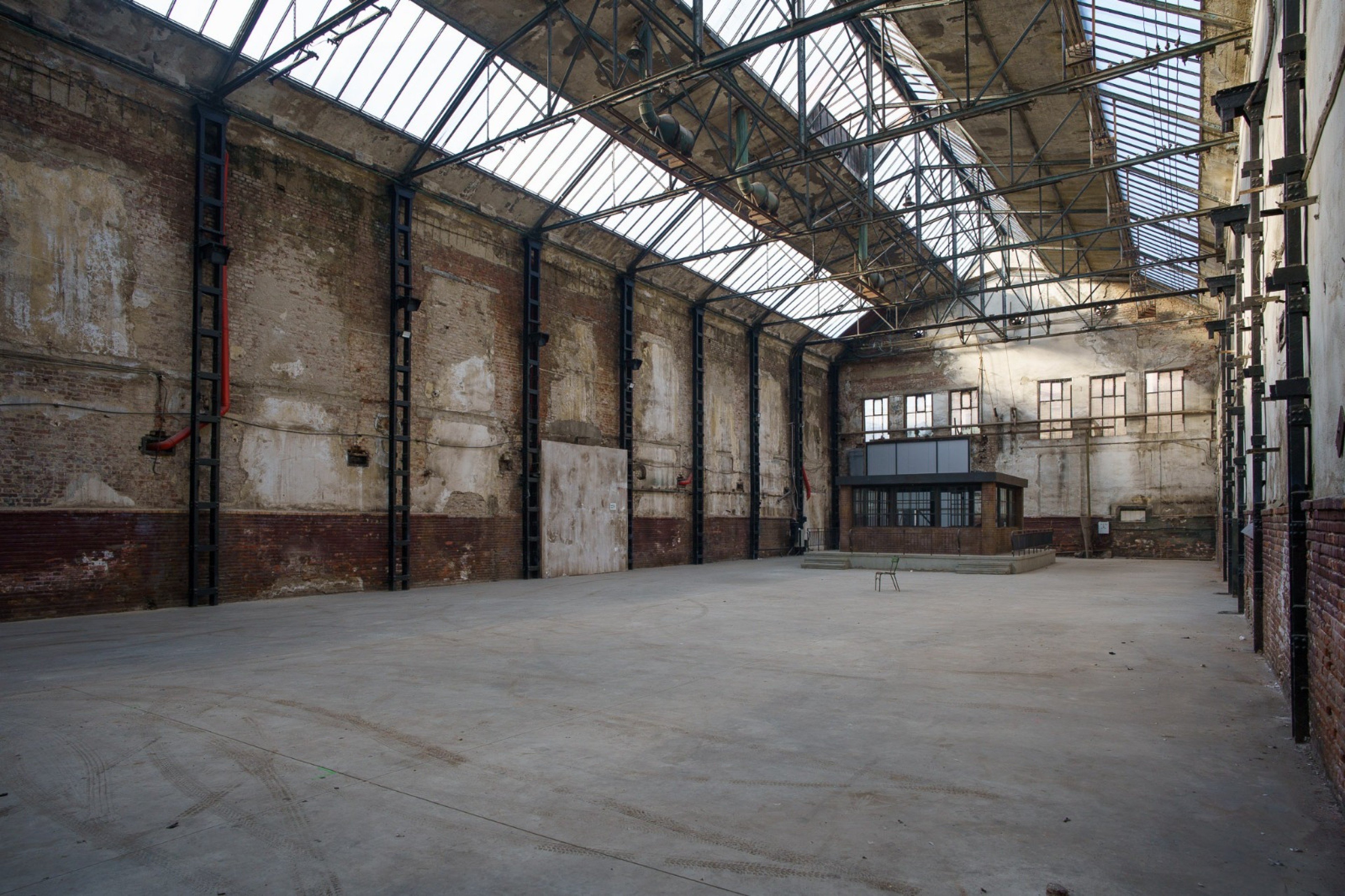 Scoutaround White Logo