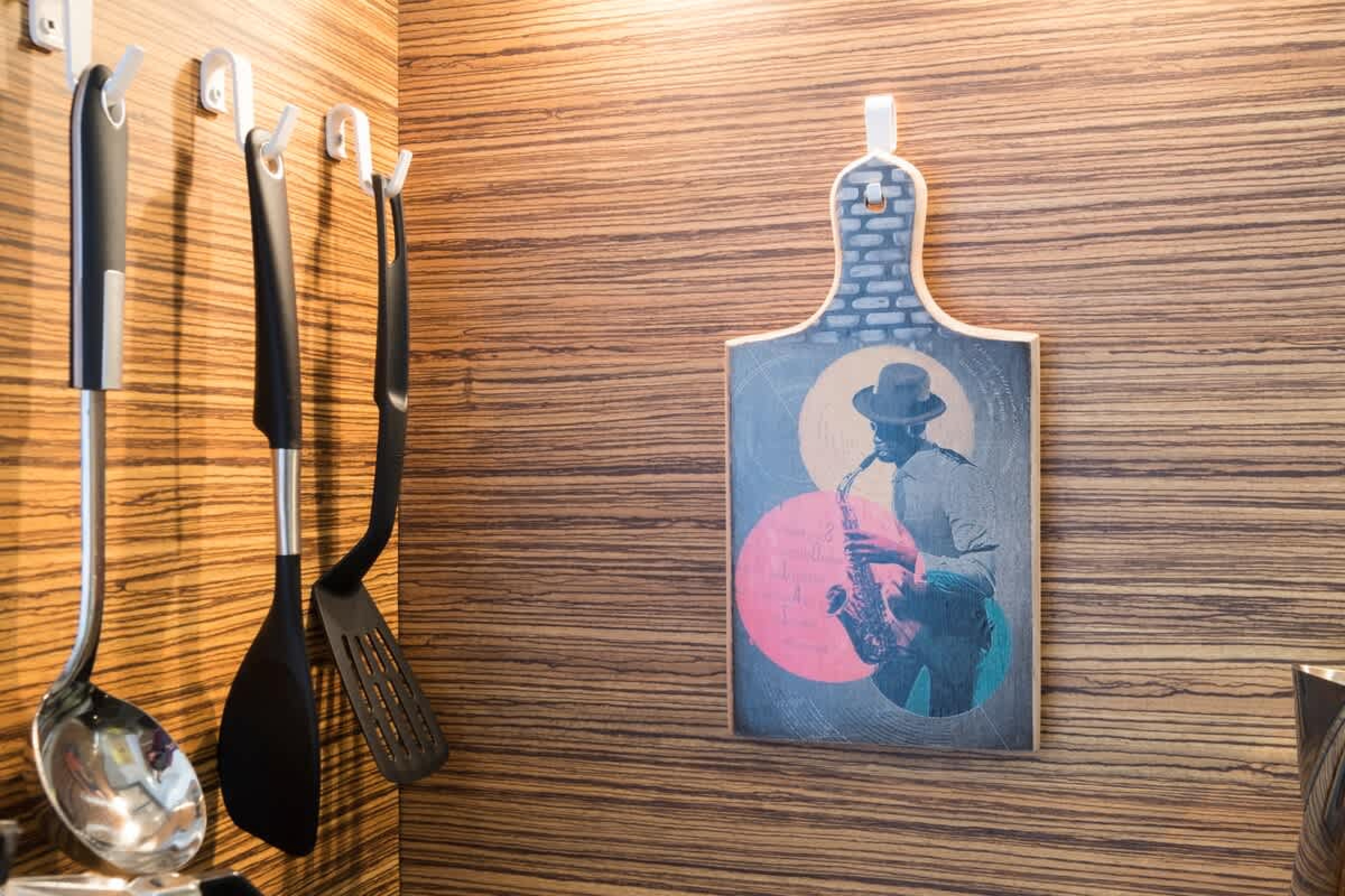 Scoutaround White Logo