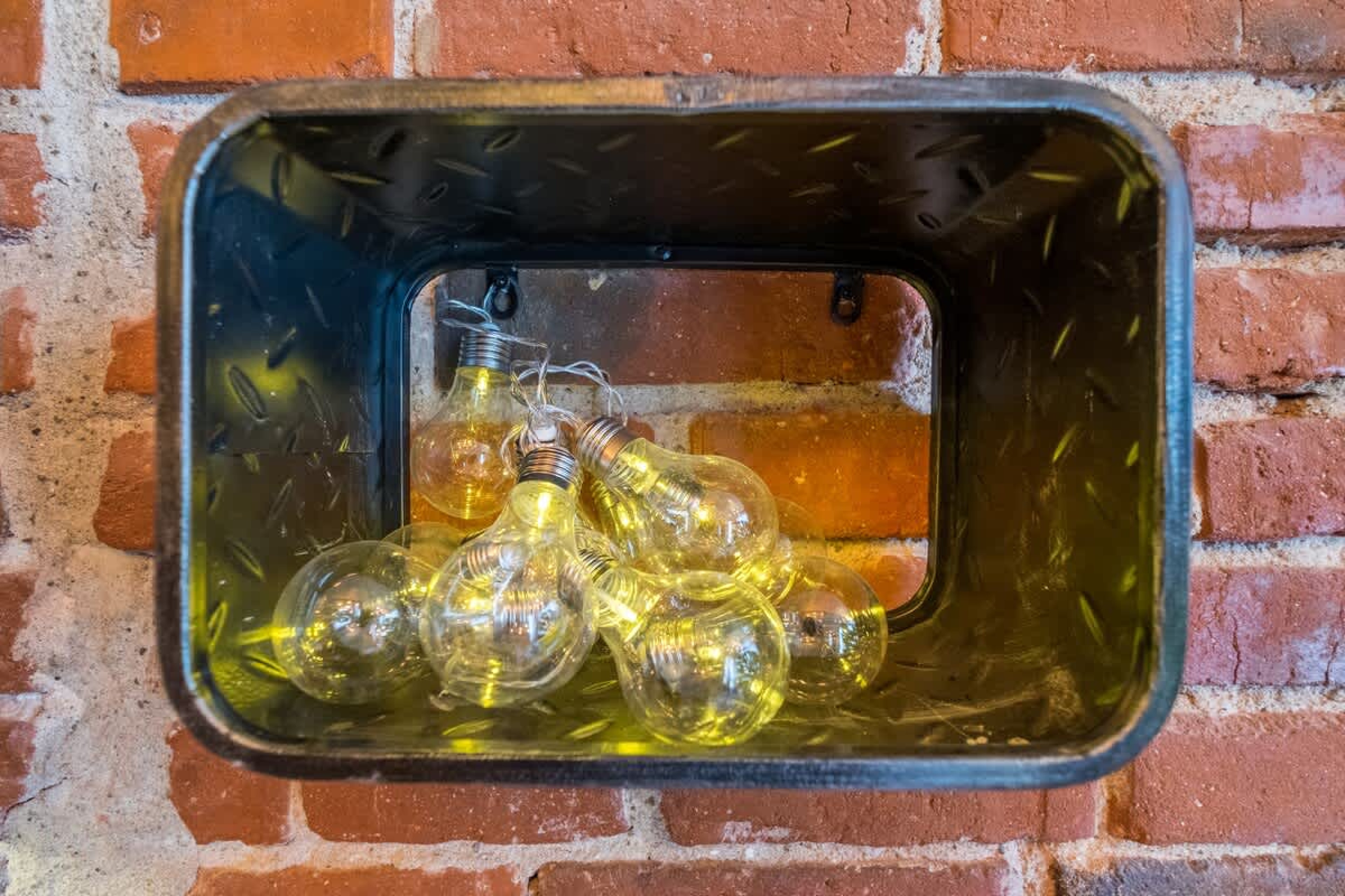 Scoutaround White Logo