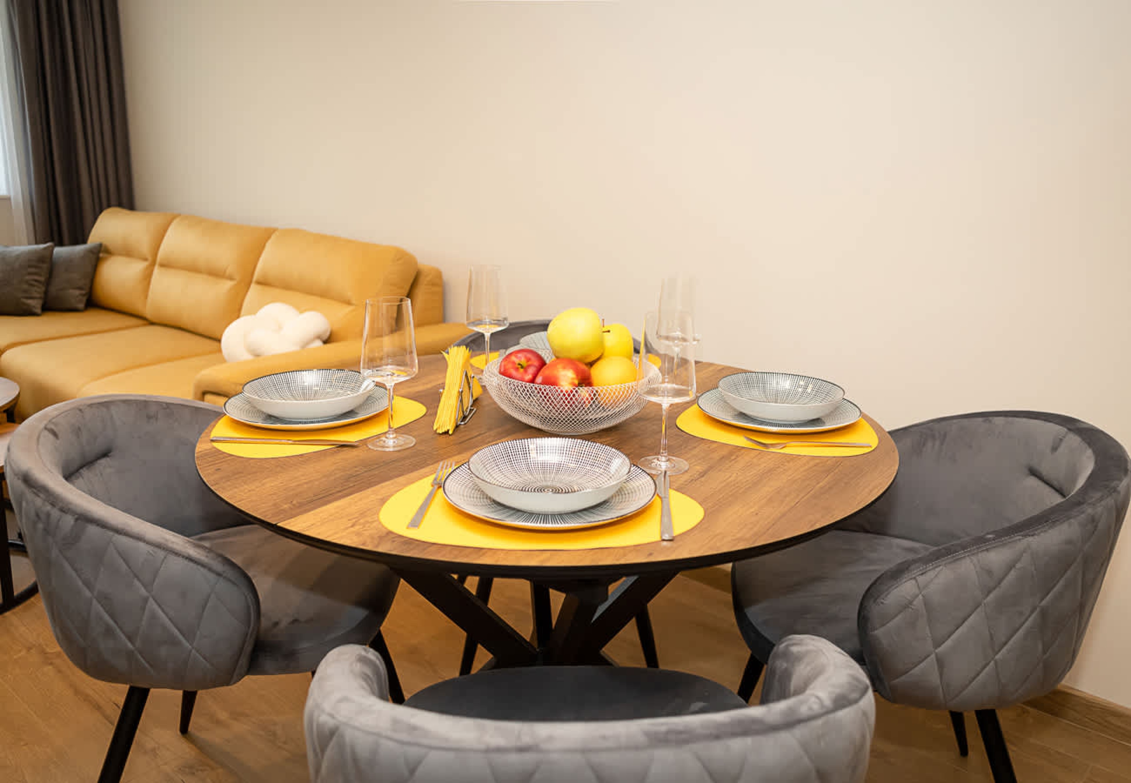 Scoutaround White Logo