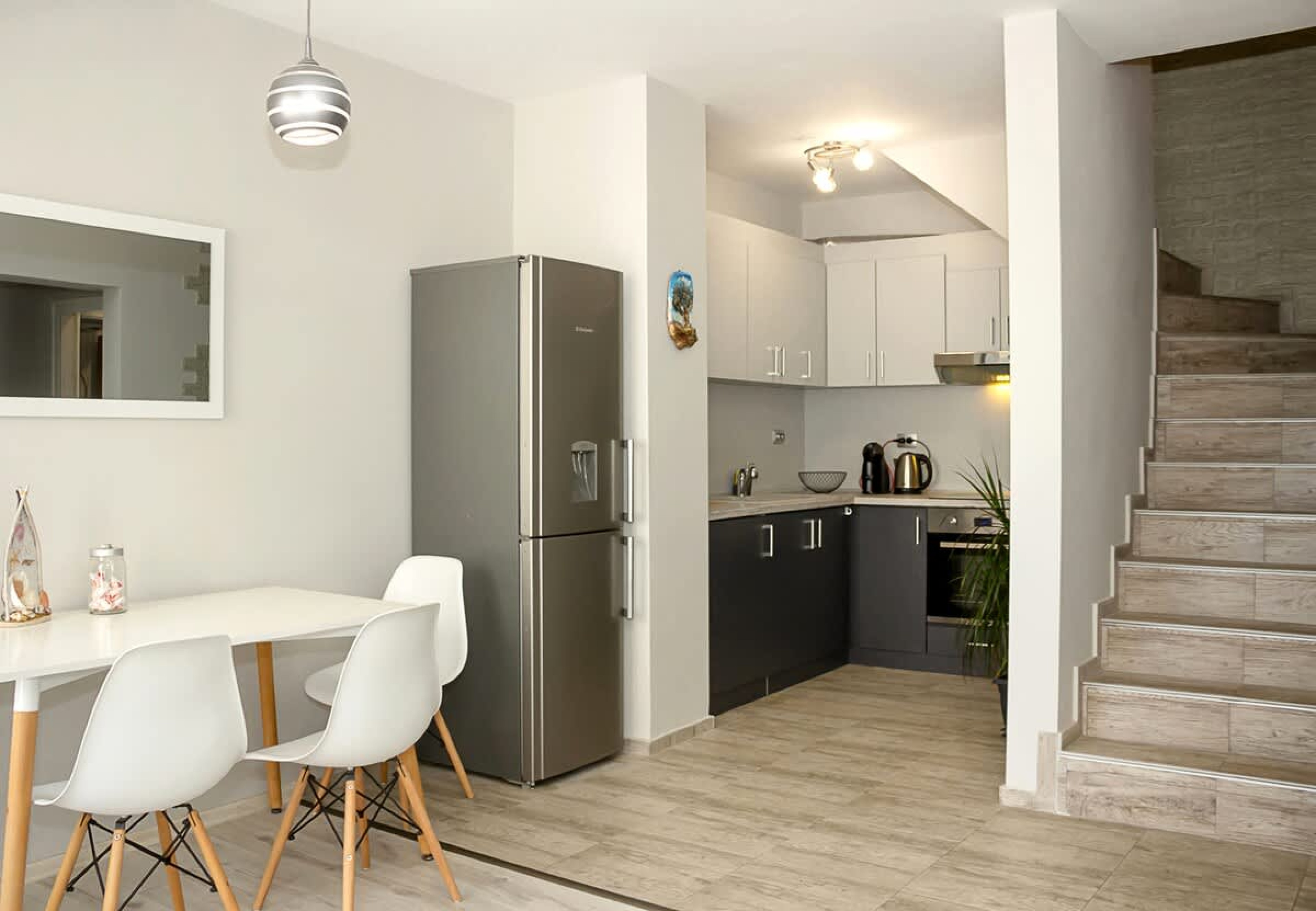 Scoutaround White Logo