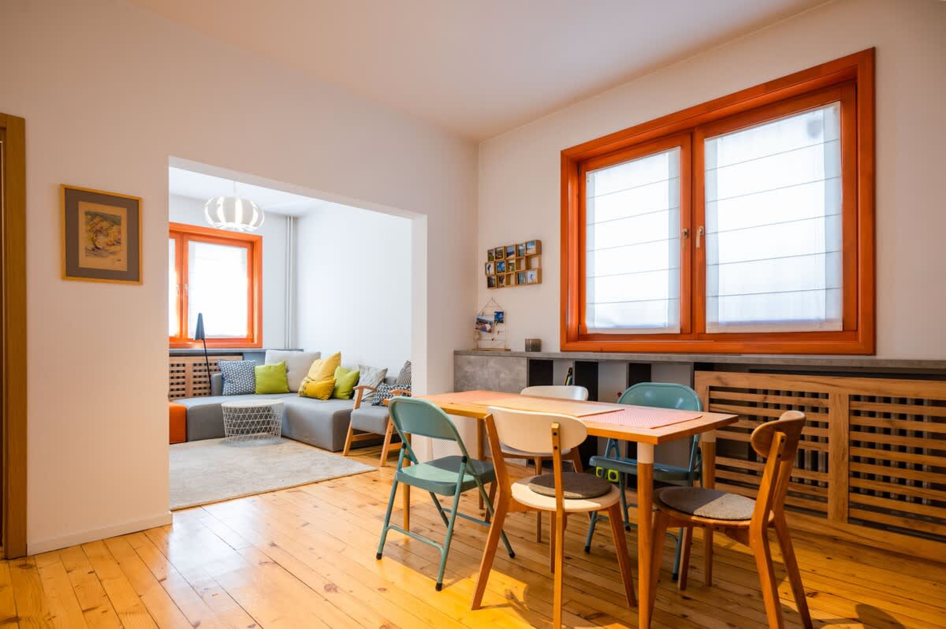 Scoutaround White Logo