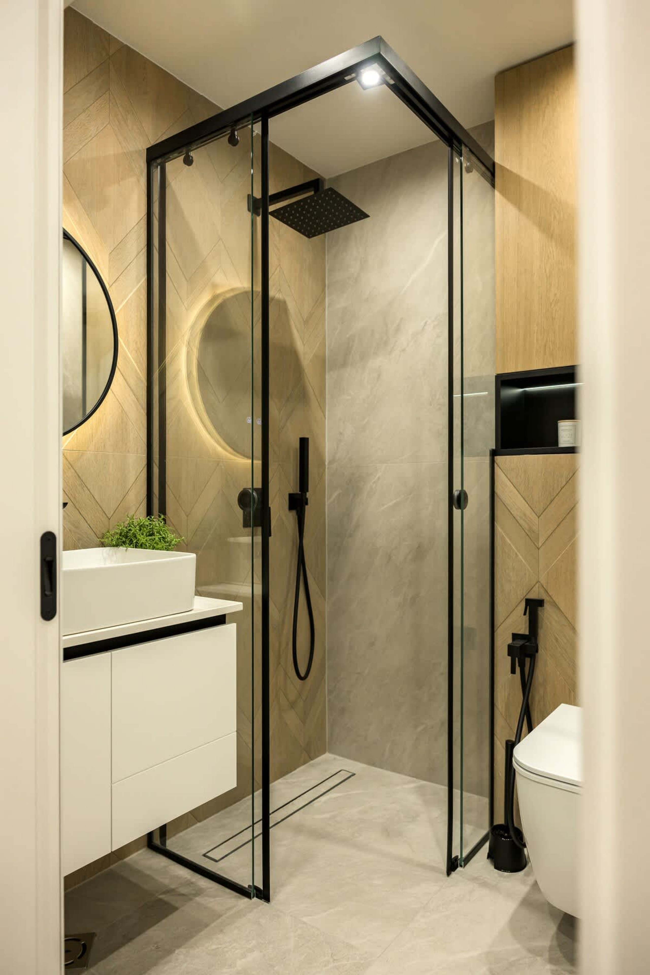 Scoutaround White Logo