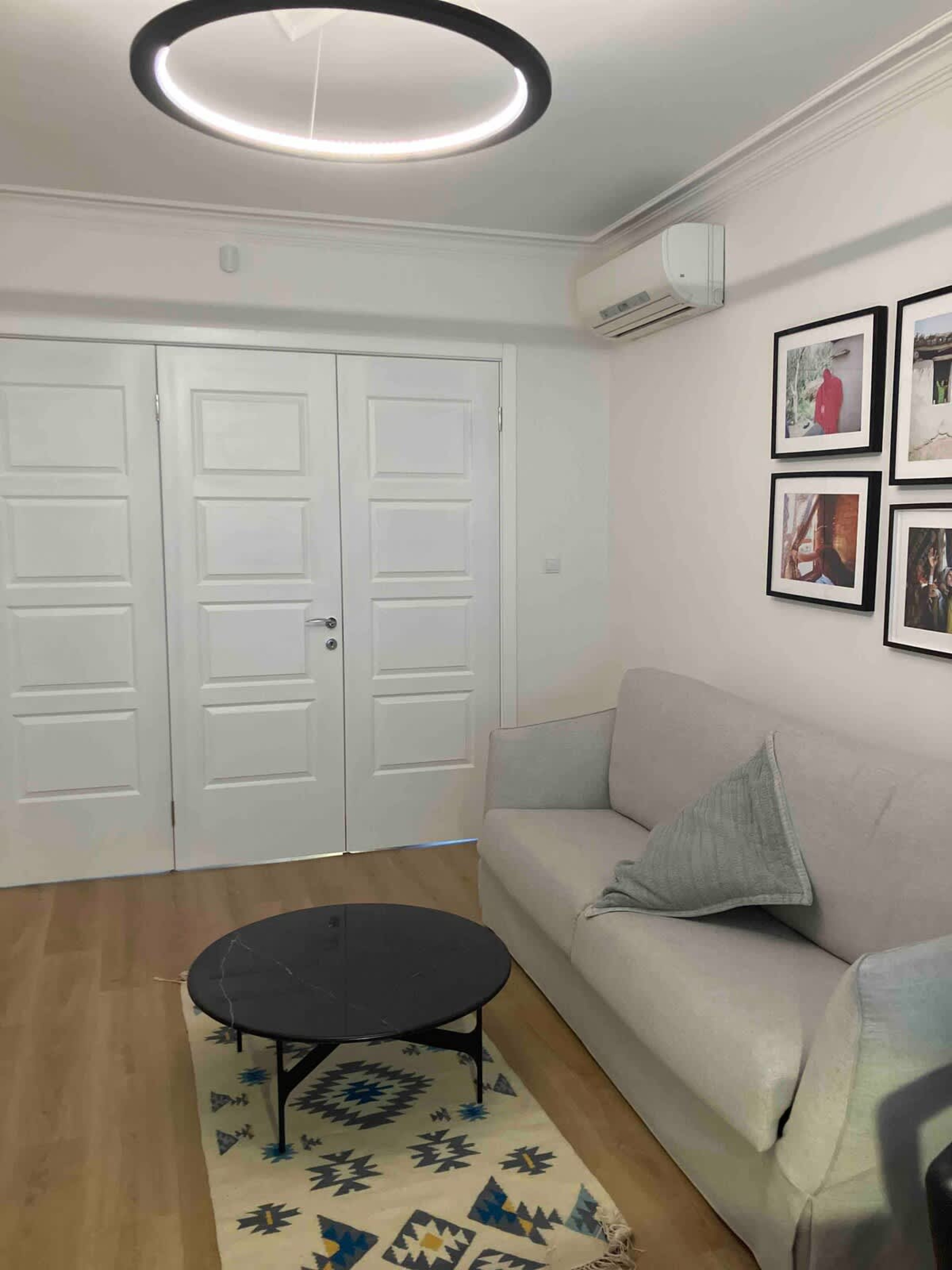 Scoutaround White Logo