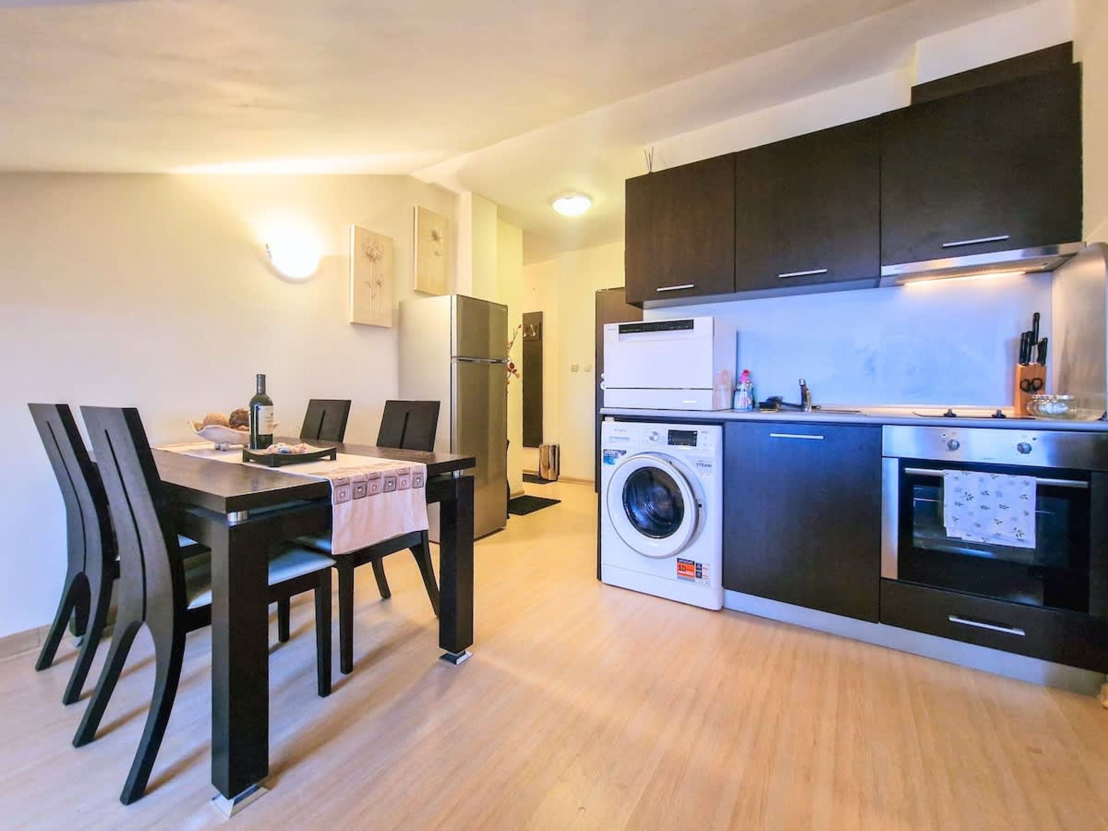 Scoutaround White Logo