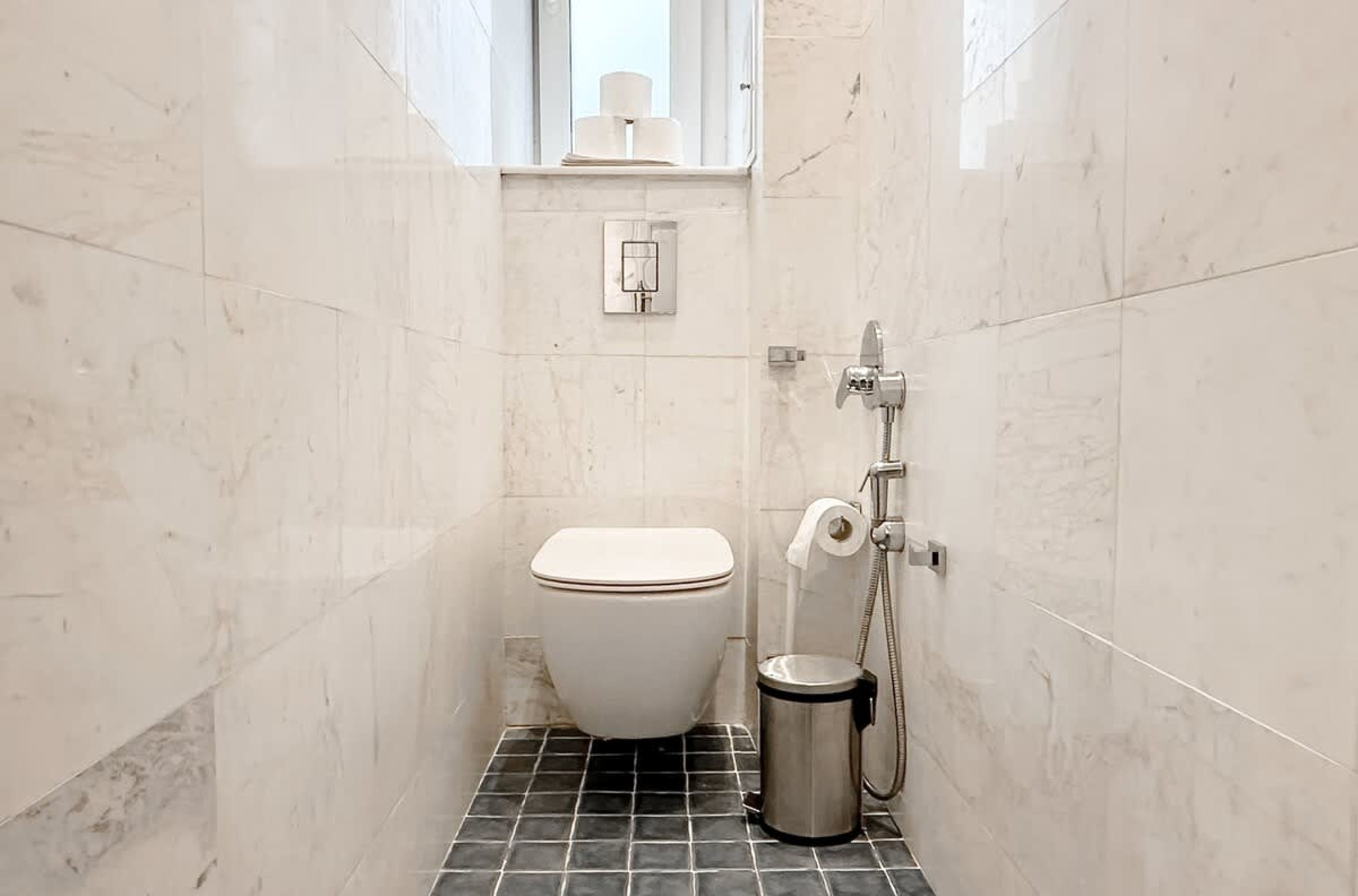 Scoutaround White Logo