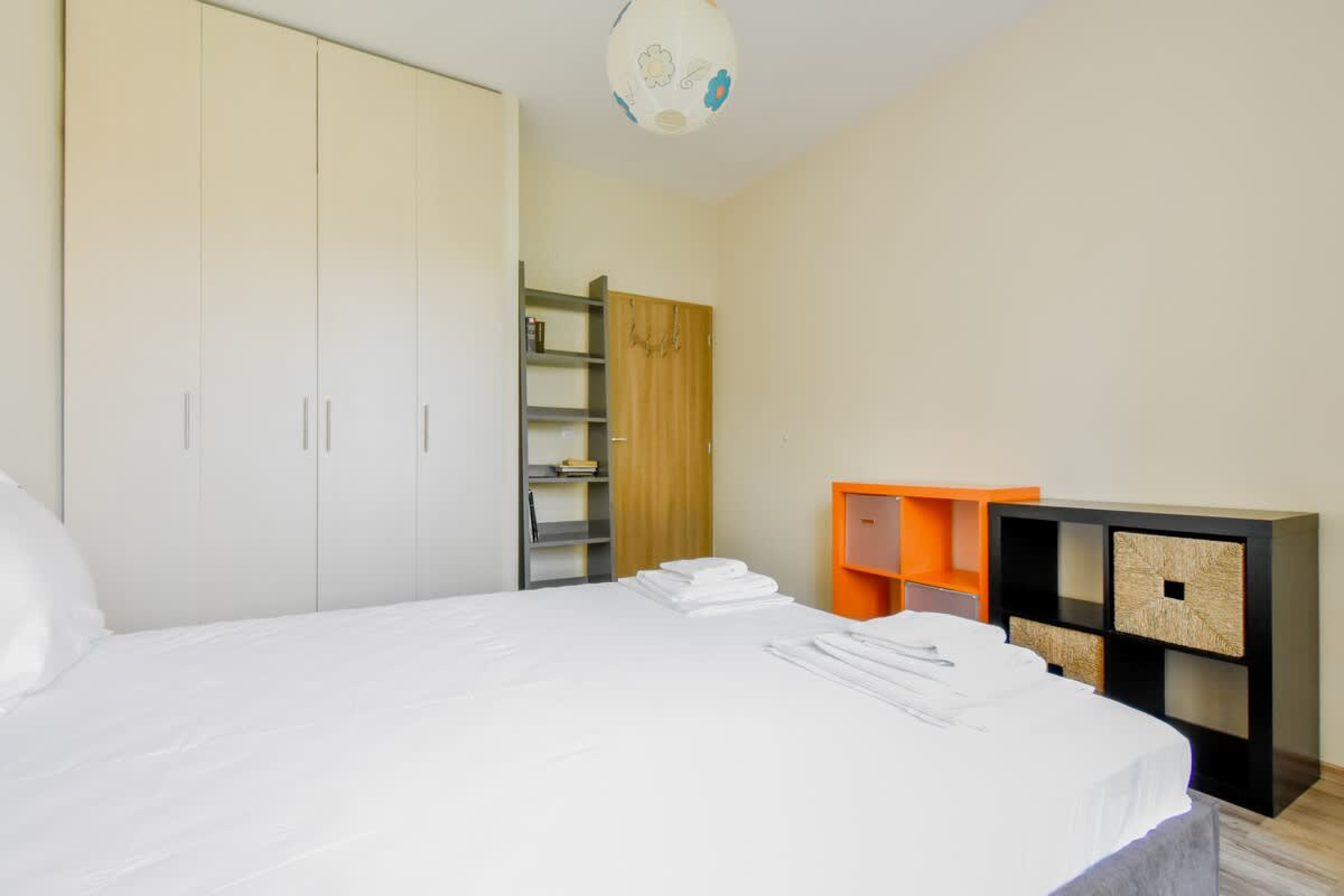 Scoutaround White Logo