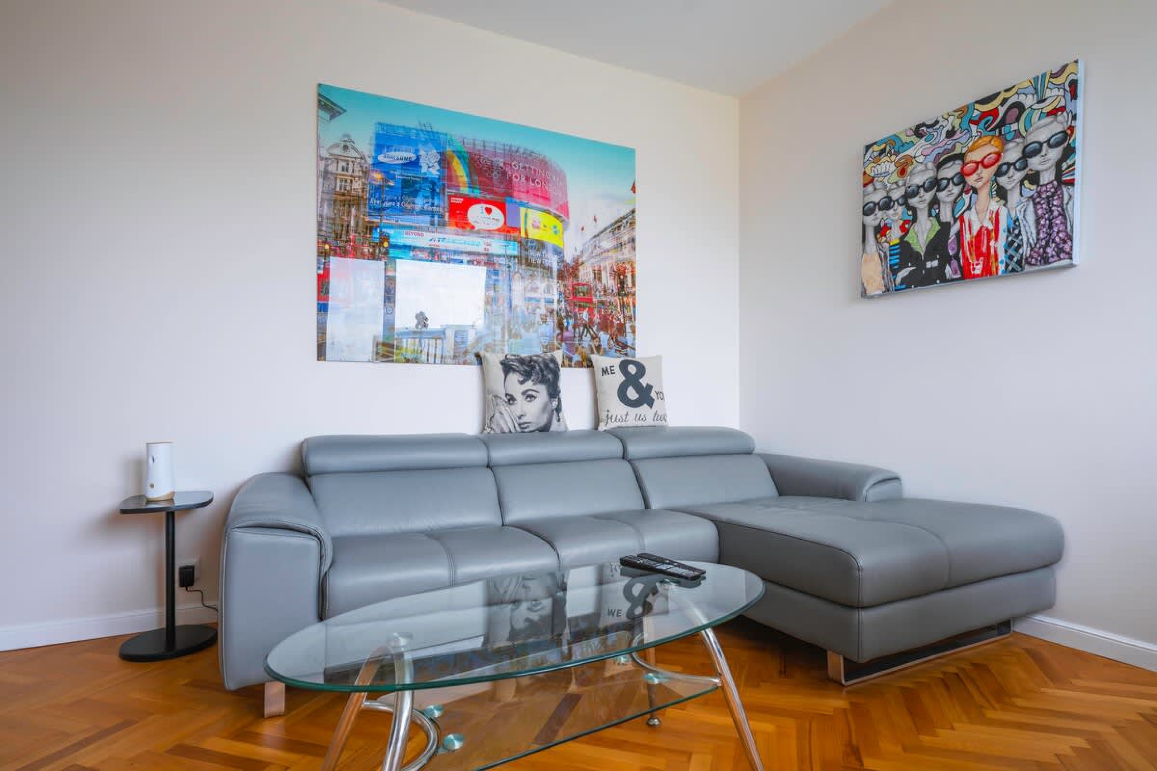 Scoutaround White Logo