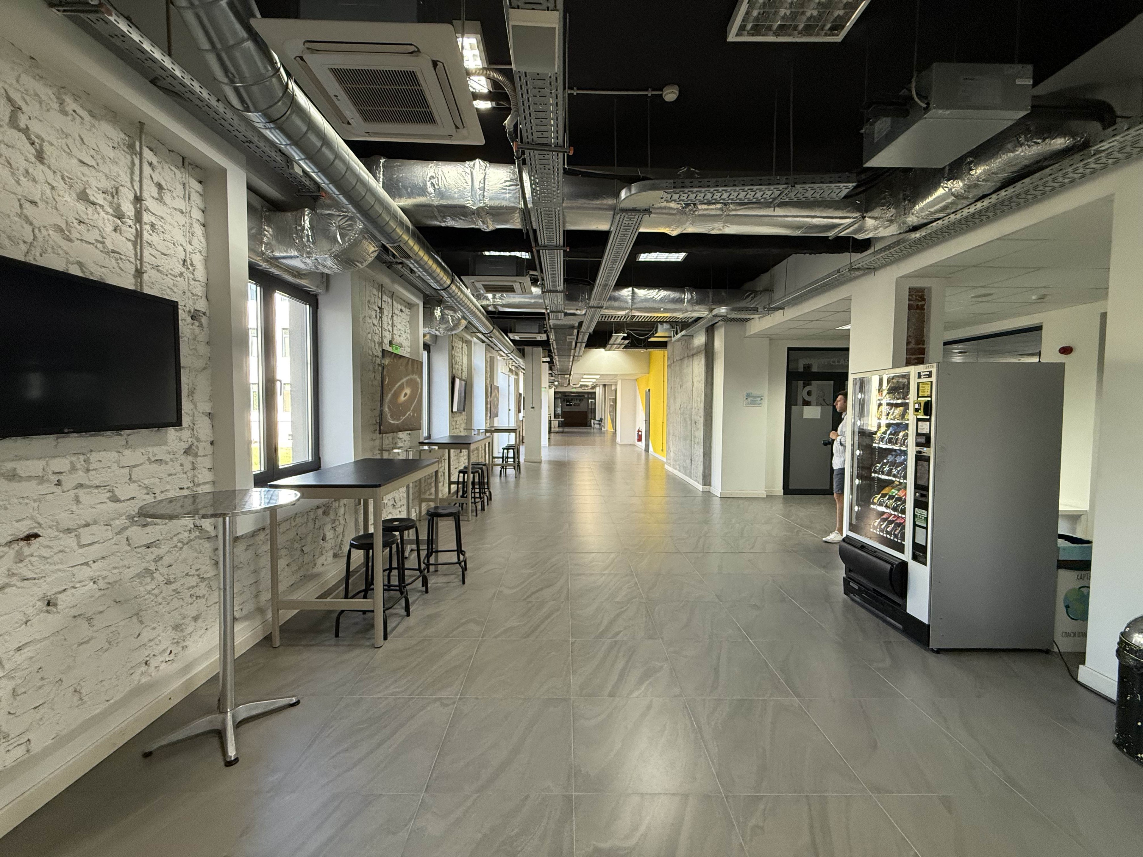 Scoutaround White Logo