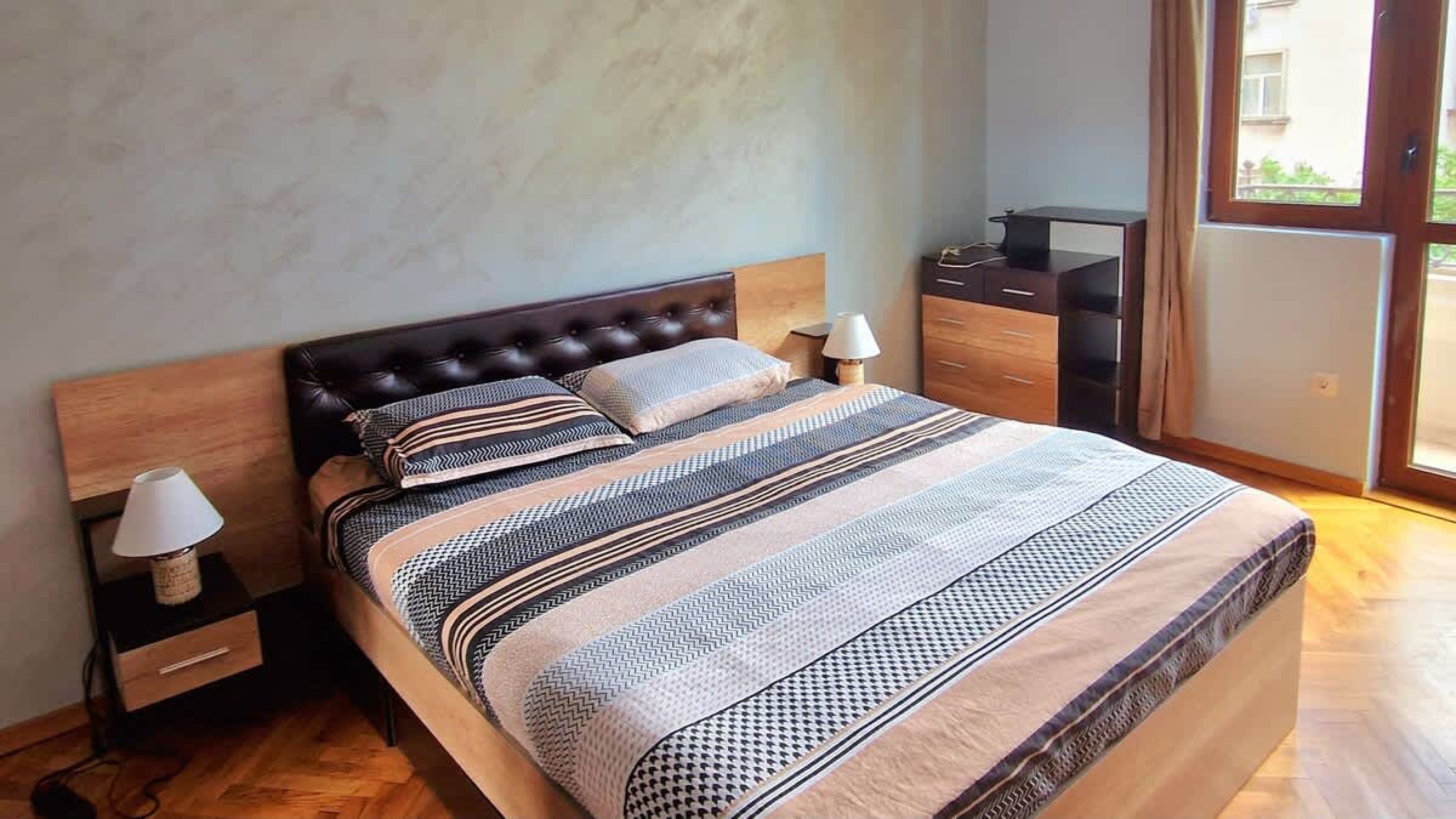 Scoutaround White Logo