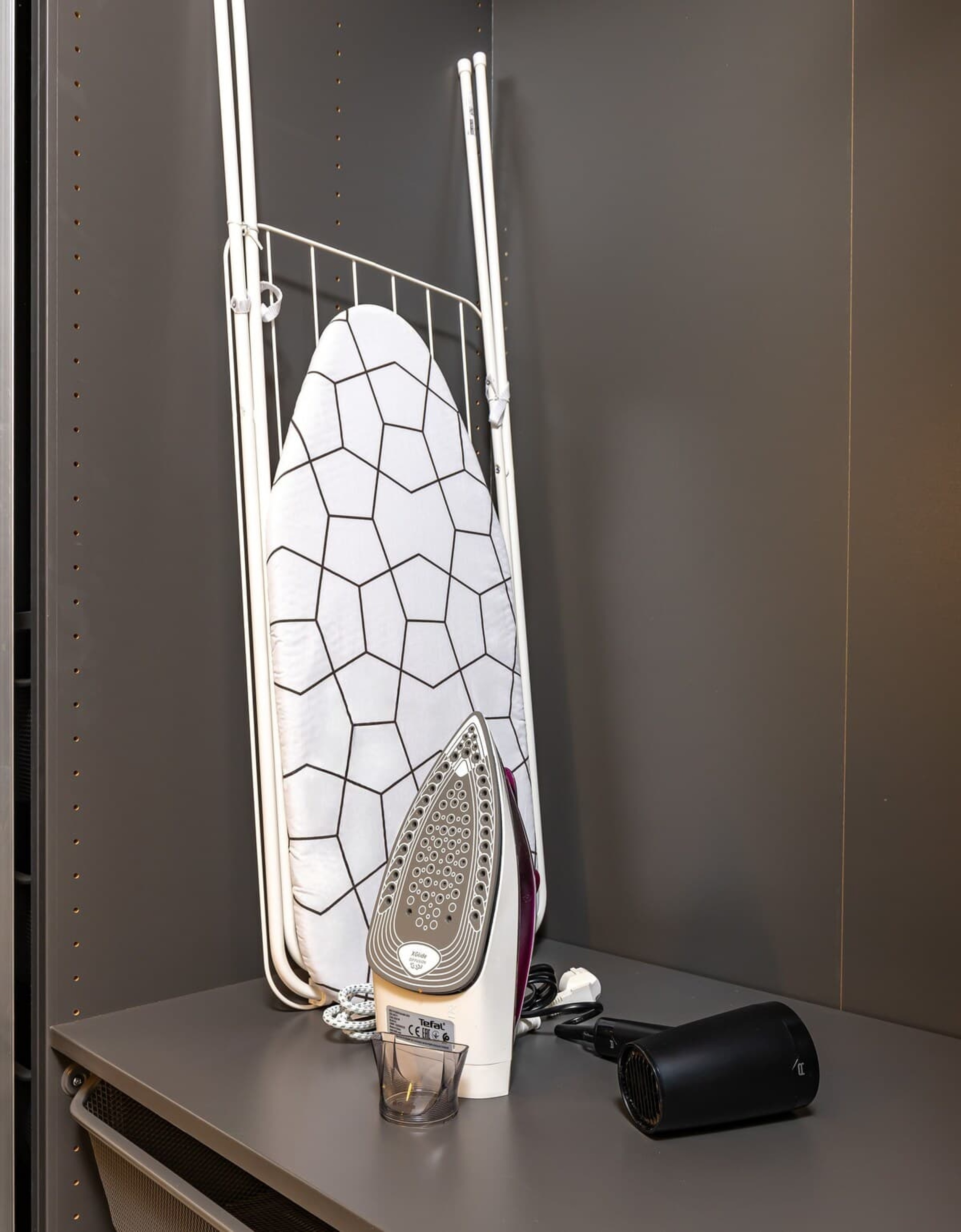 Scoutaround White Logo