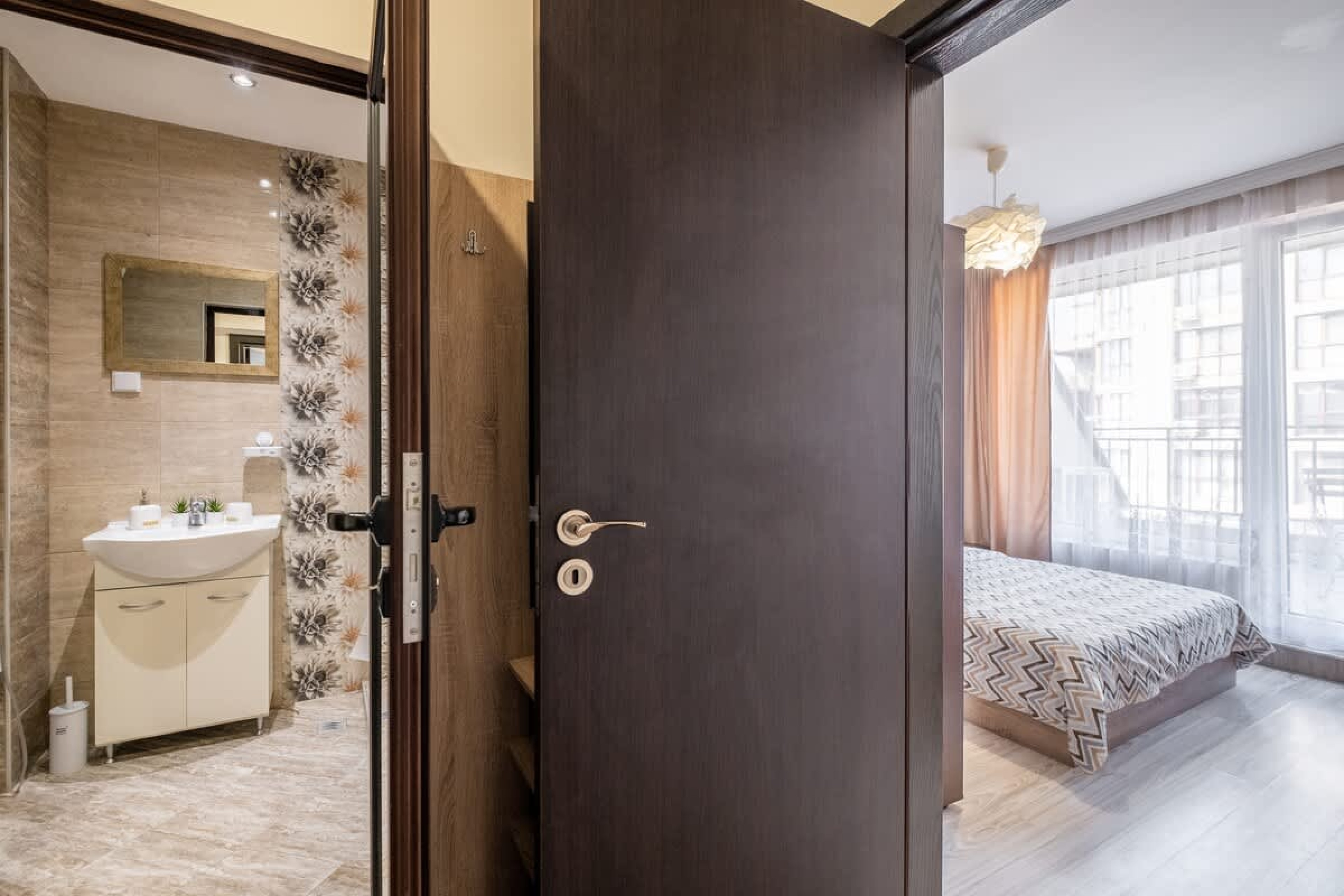 Scoutaround White Logo