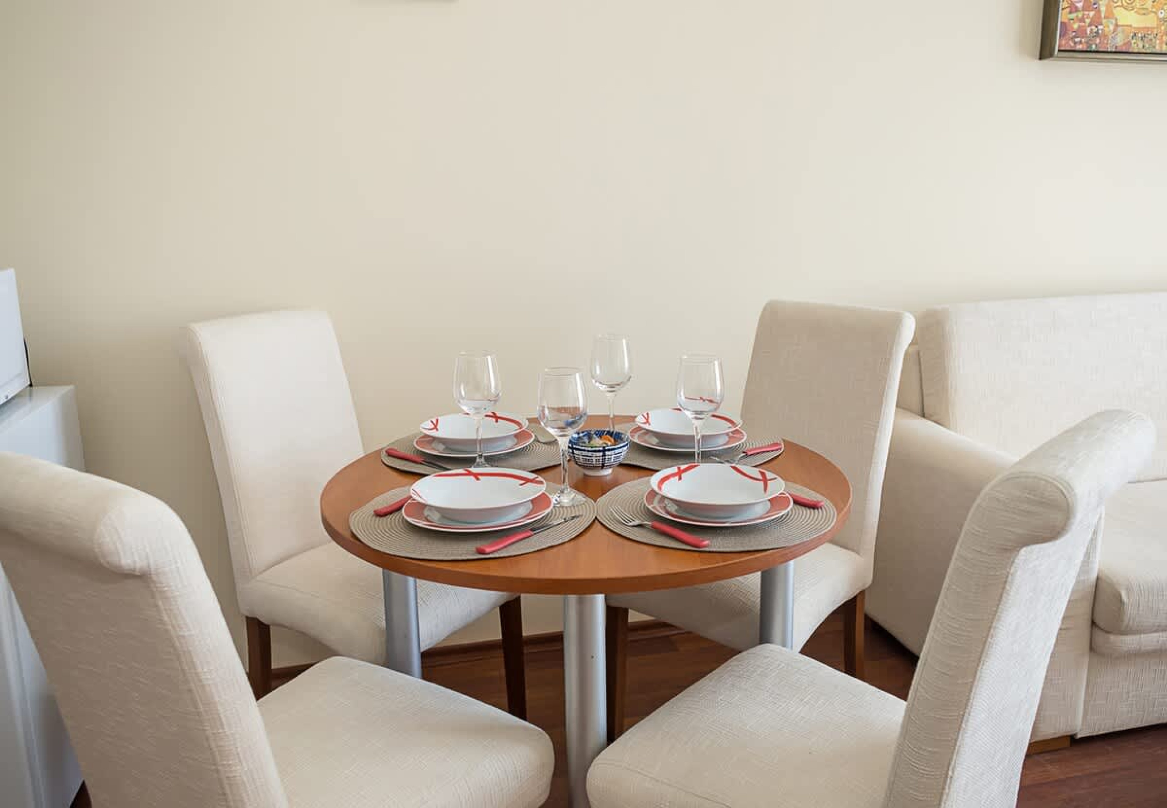 Scoutaround White Logo