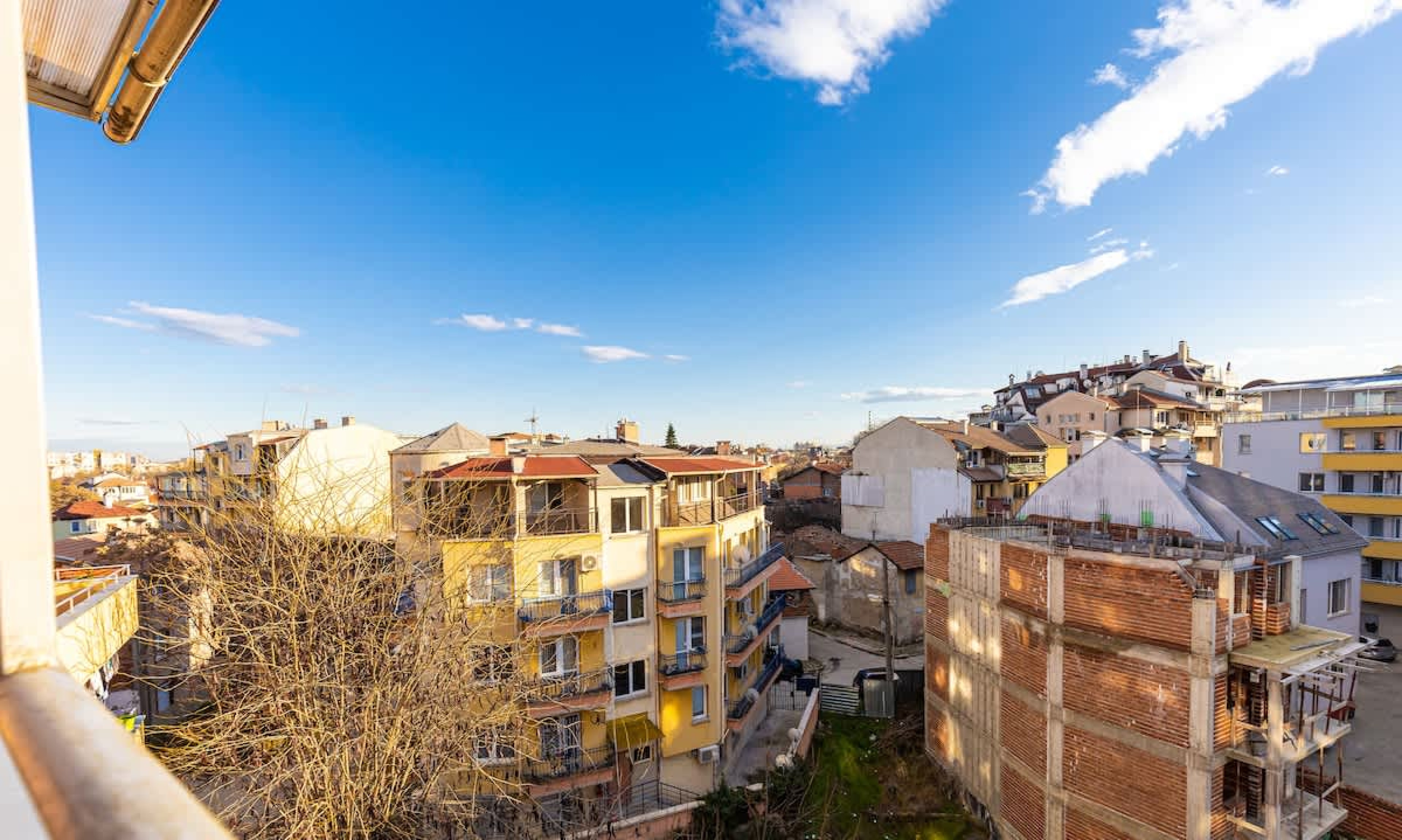 Scoutaround White Logo