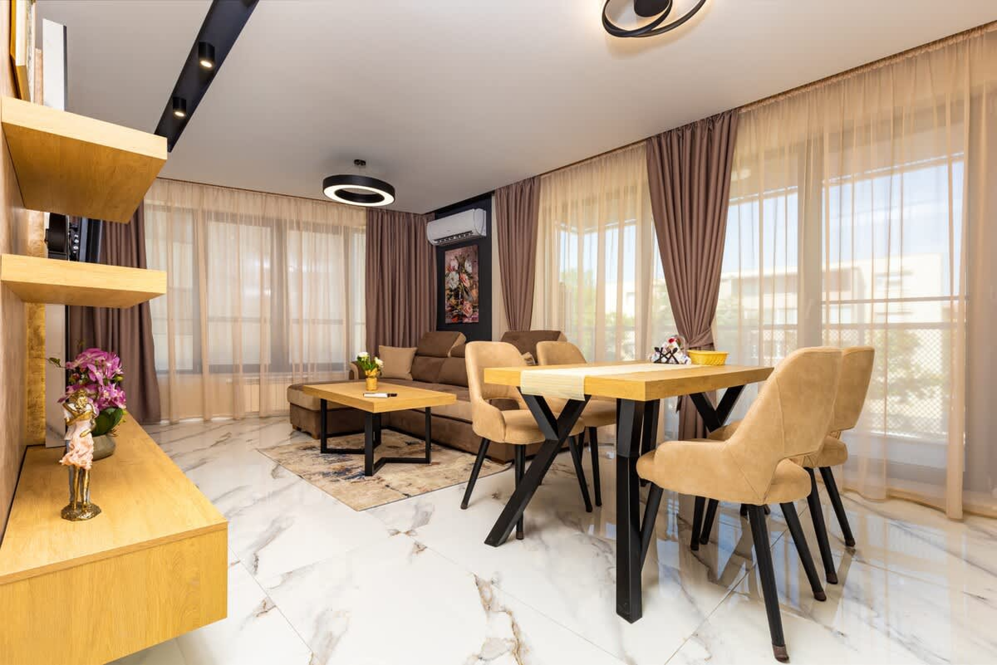 Scoutaround White Logo