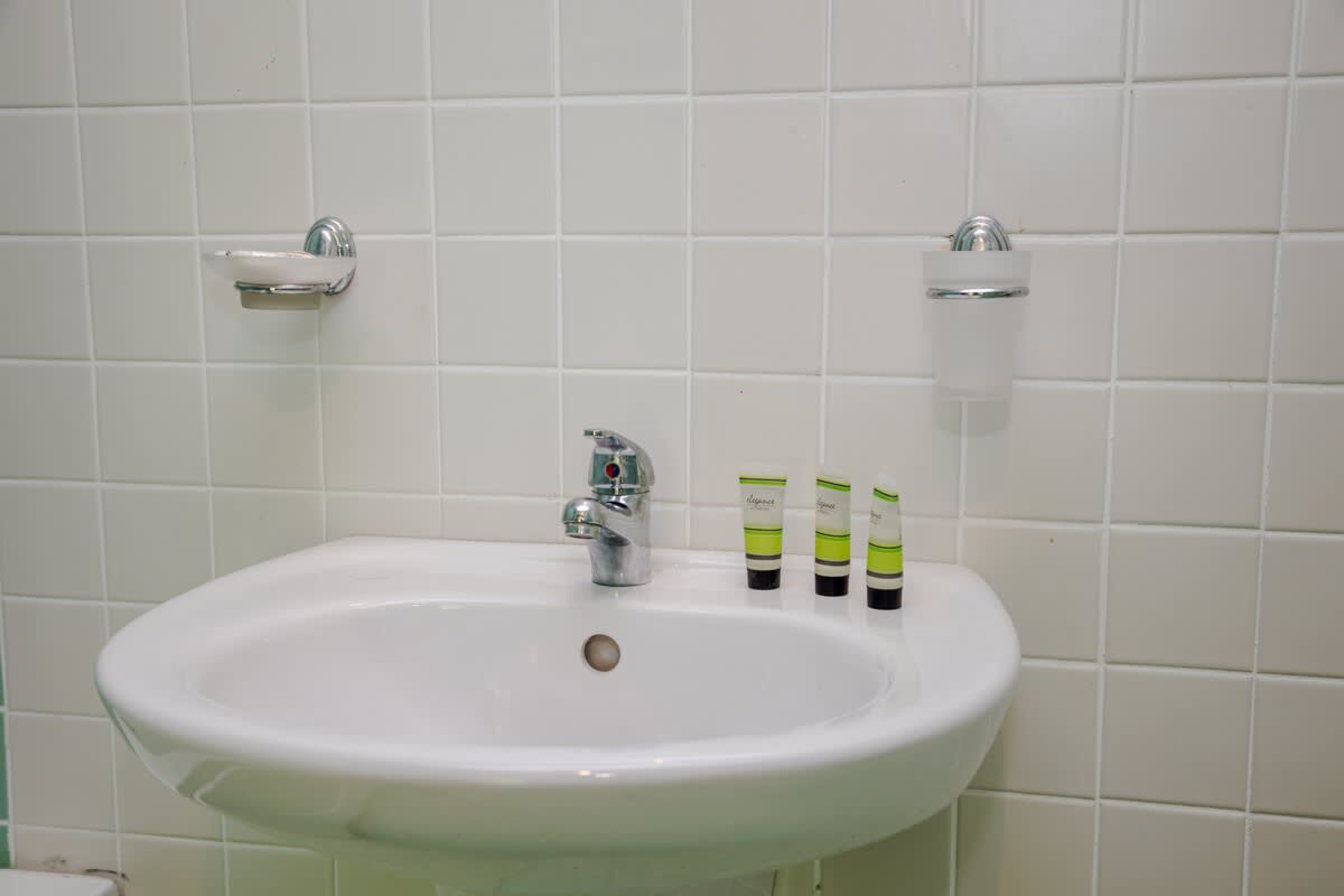 Clara Studio at an Irish run family hotel - Photo 23