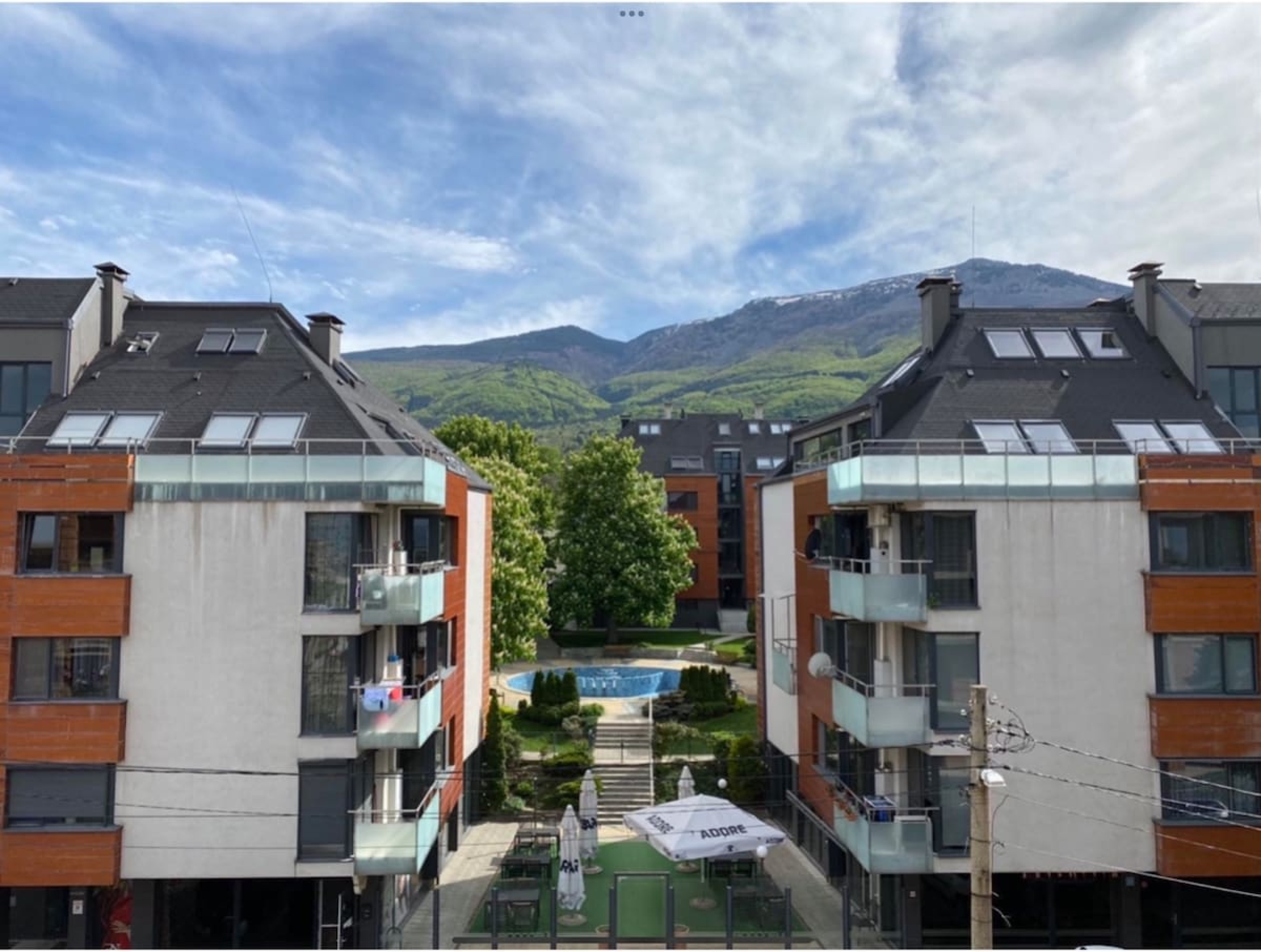 Scoutaround White Logo