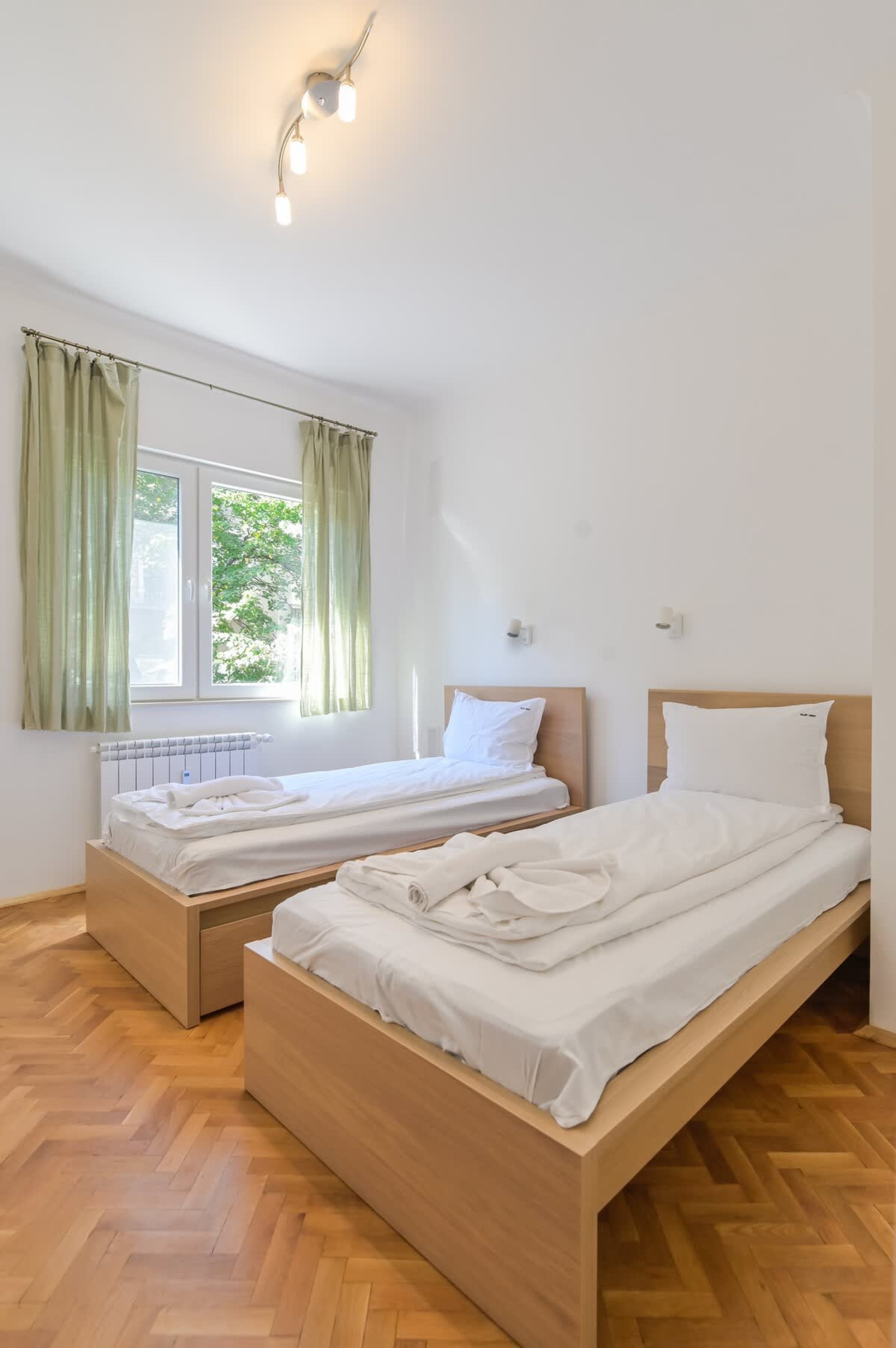 Scoutaround White Logo