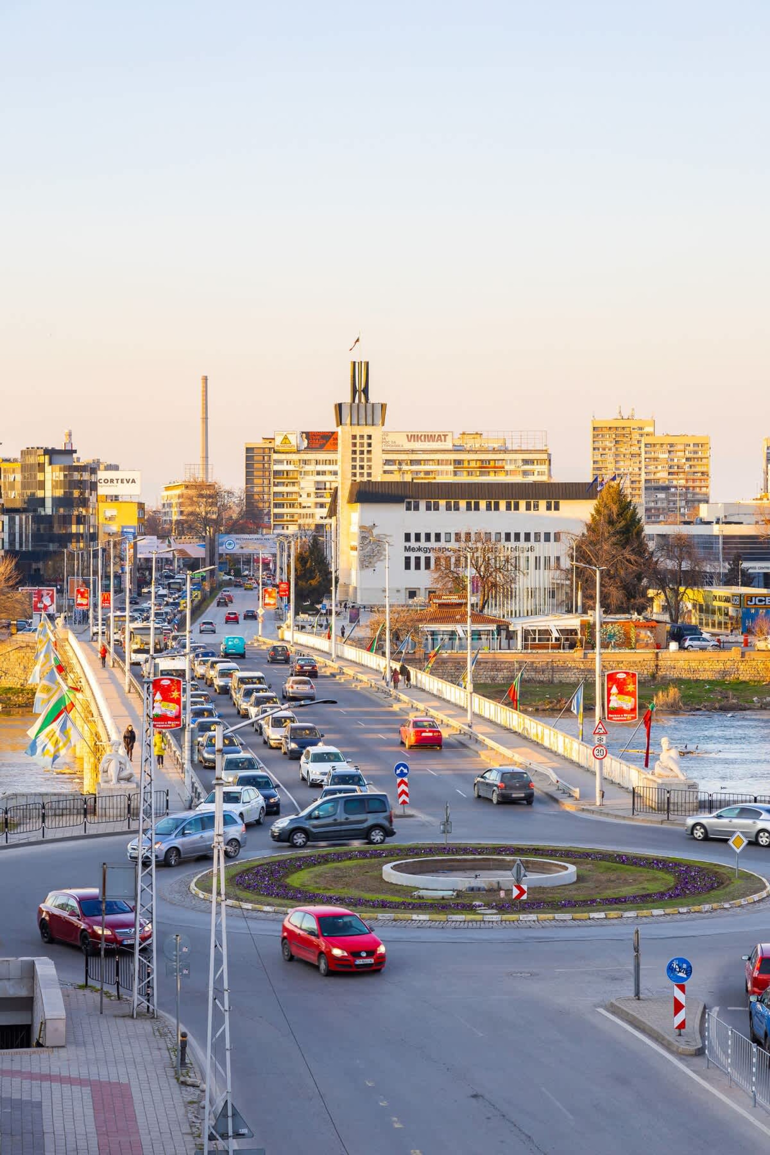 Scoutaround White Logo