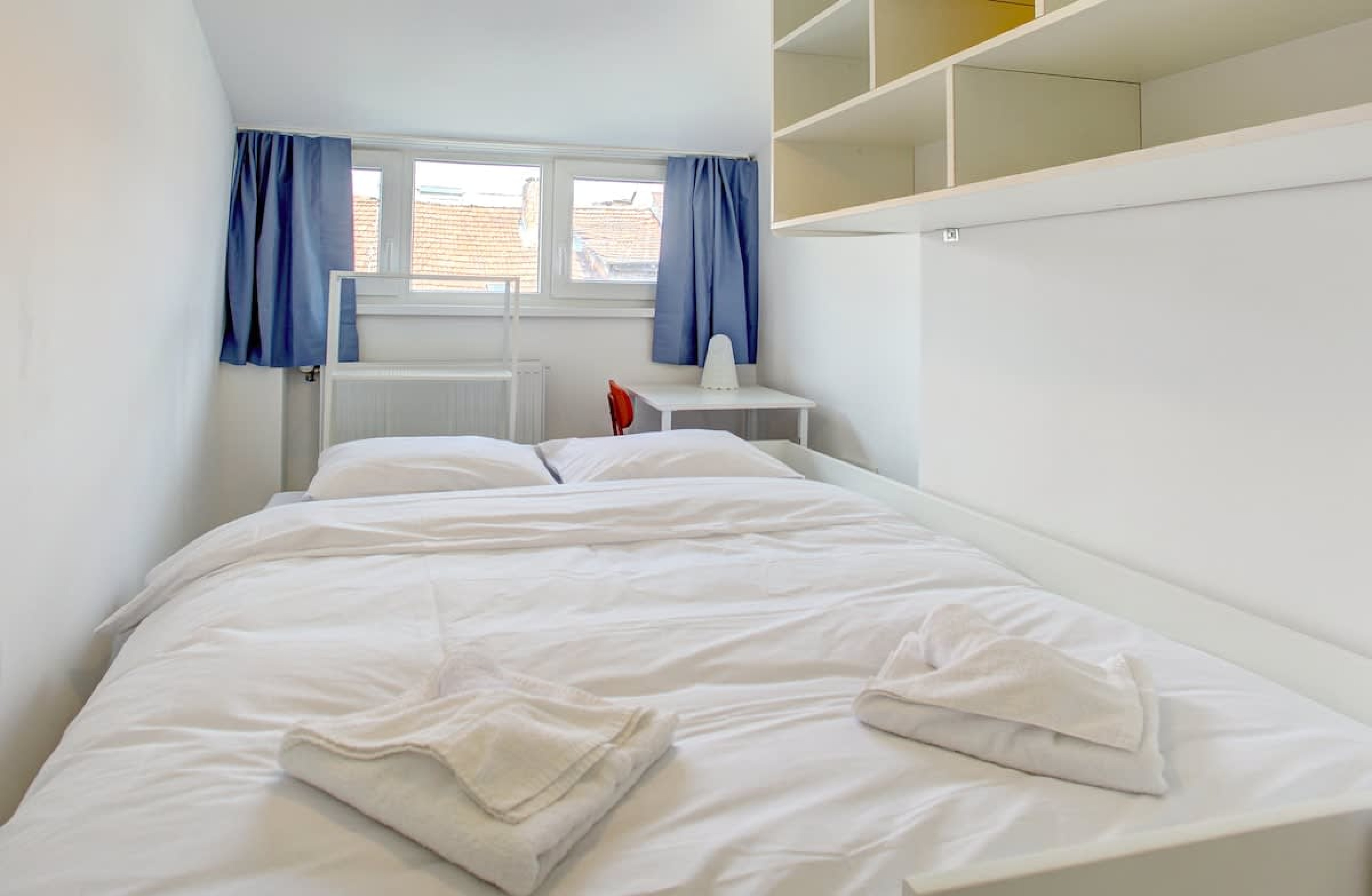 Scoutaround White Logo