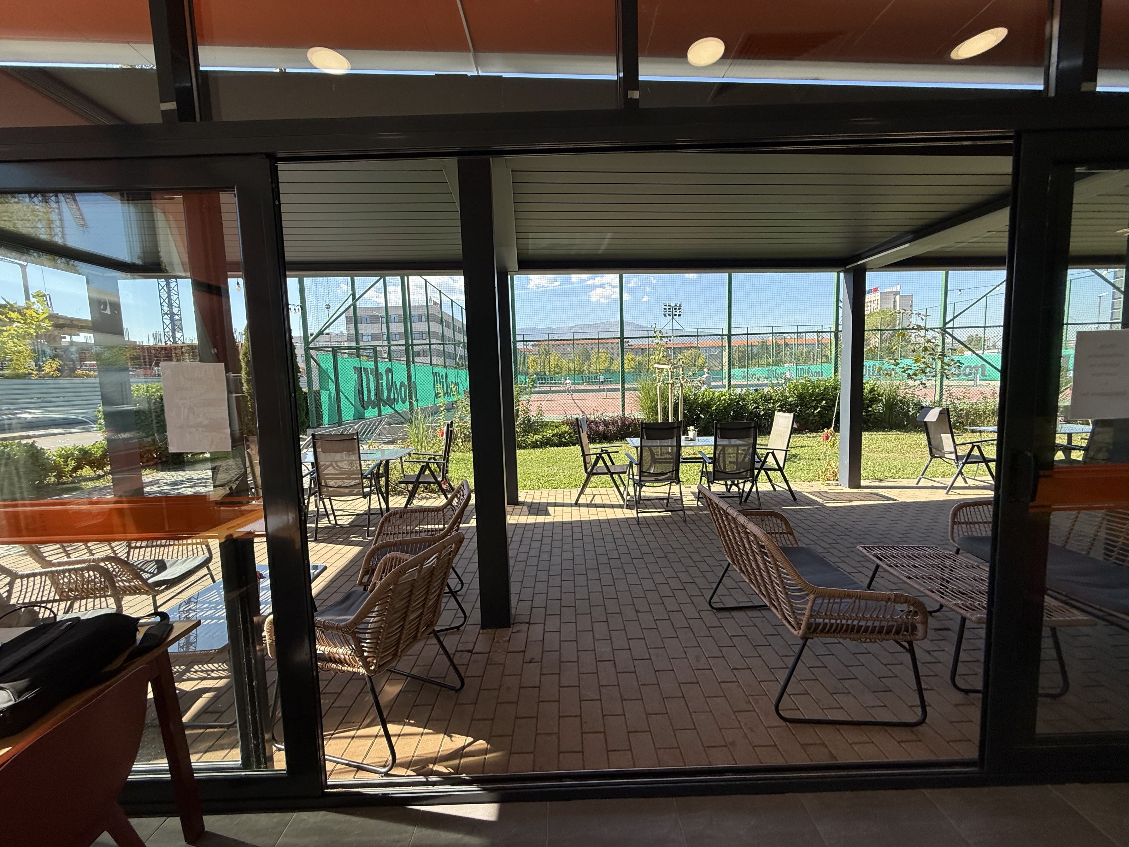 Scoutaround White Logo