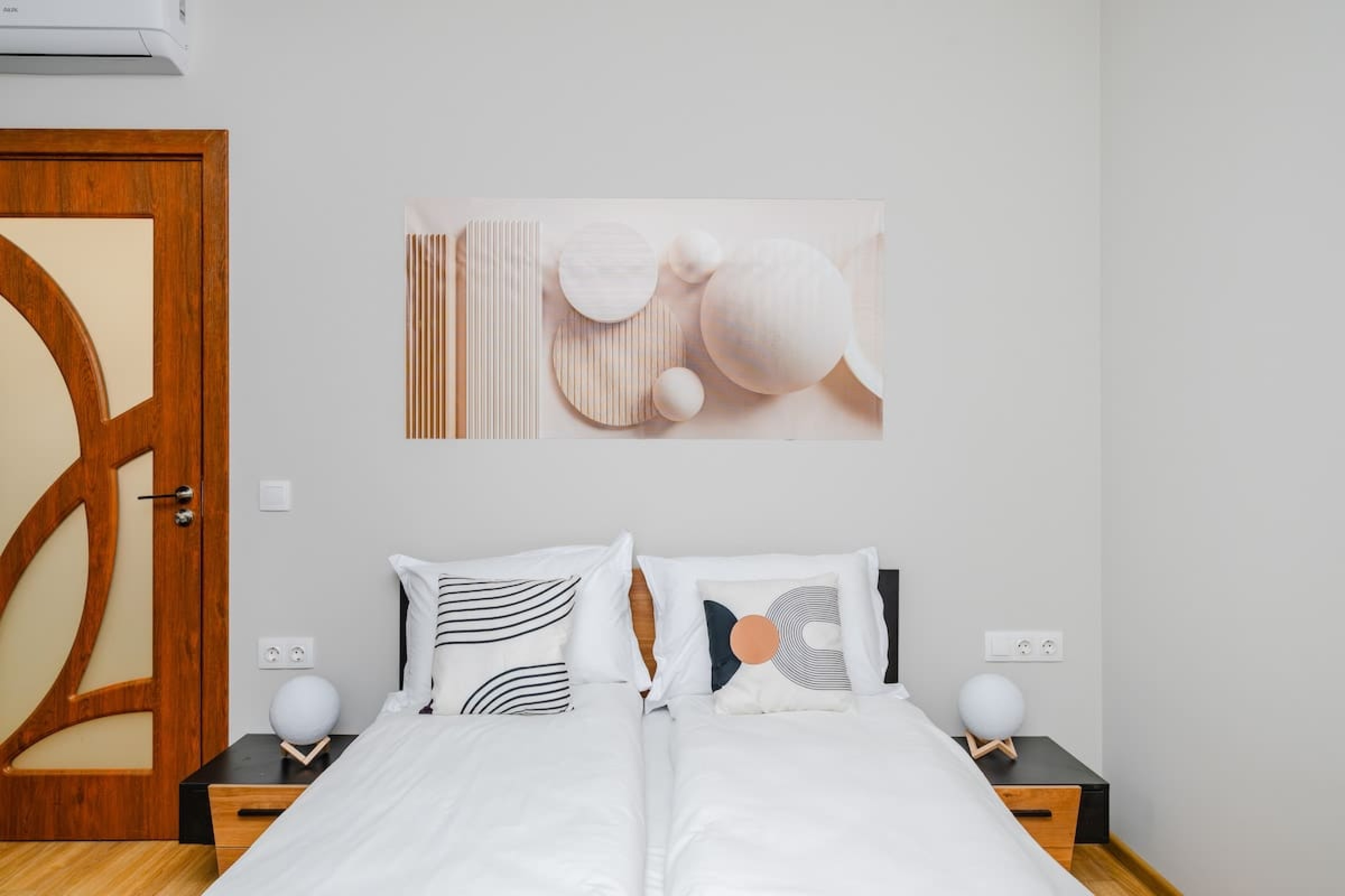 Scoutaround White Logo